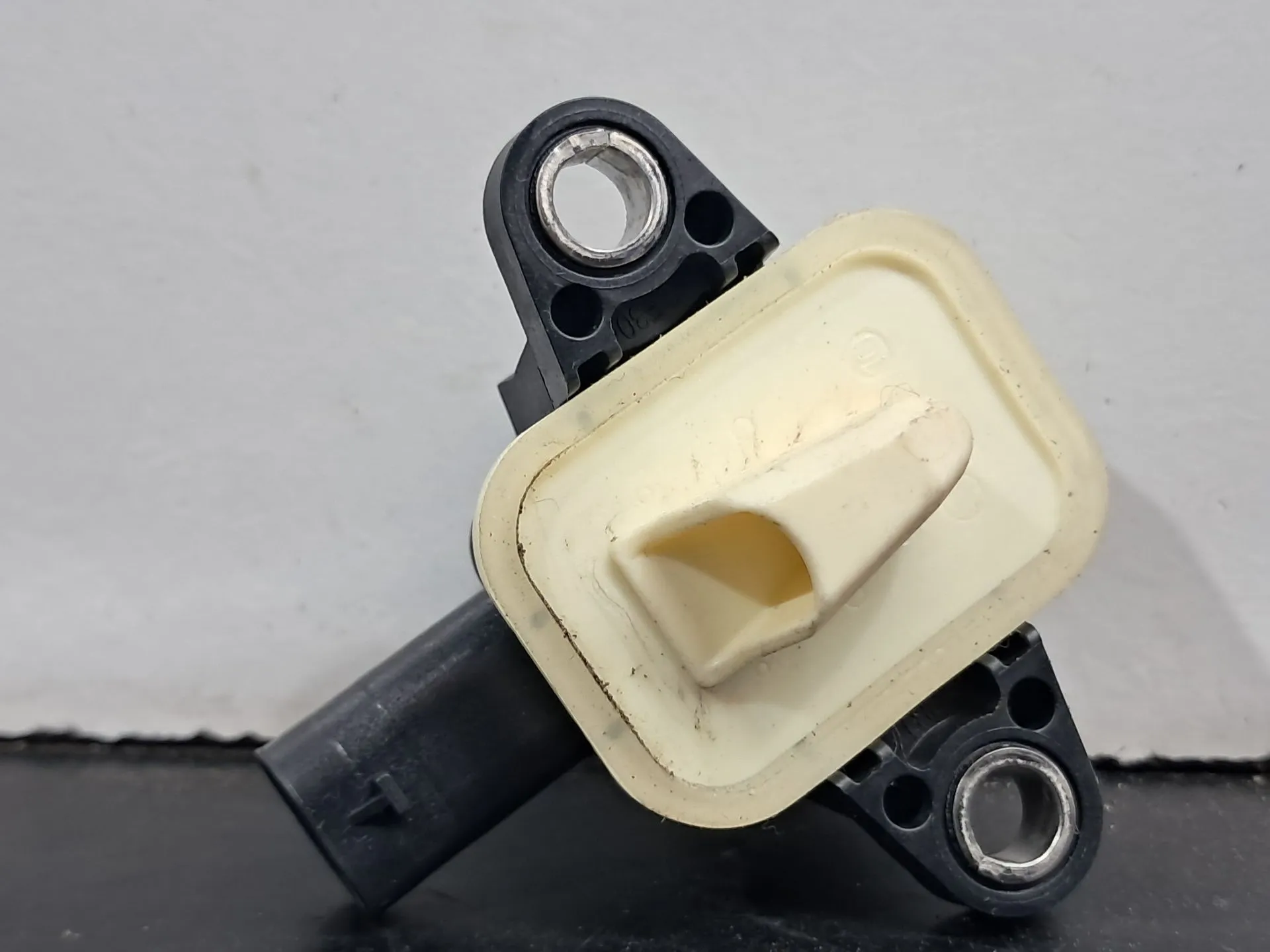 Capteur d'airbag avant Droite AUDI A1 Sportback (8XA, 8XF) Imagem-2