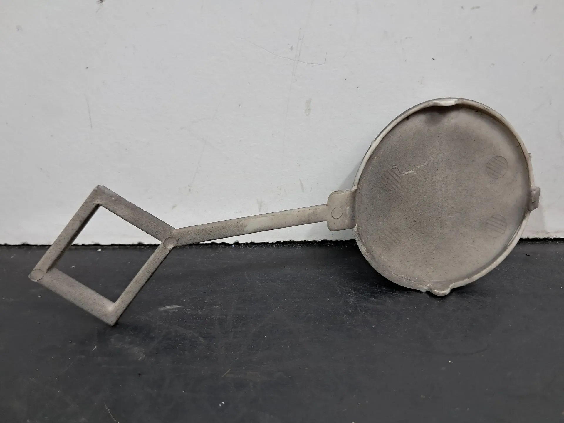 Tampa / cobertura genérica PEUGEOT 208 Imagem-1