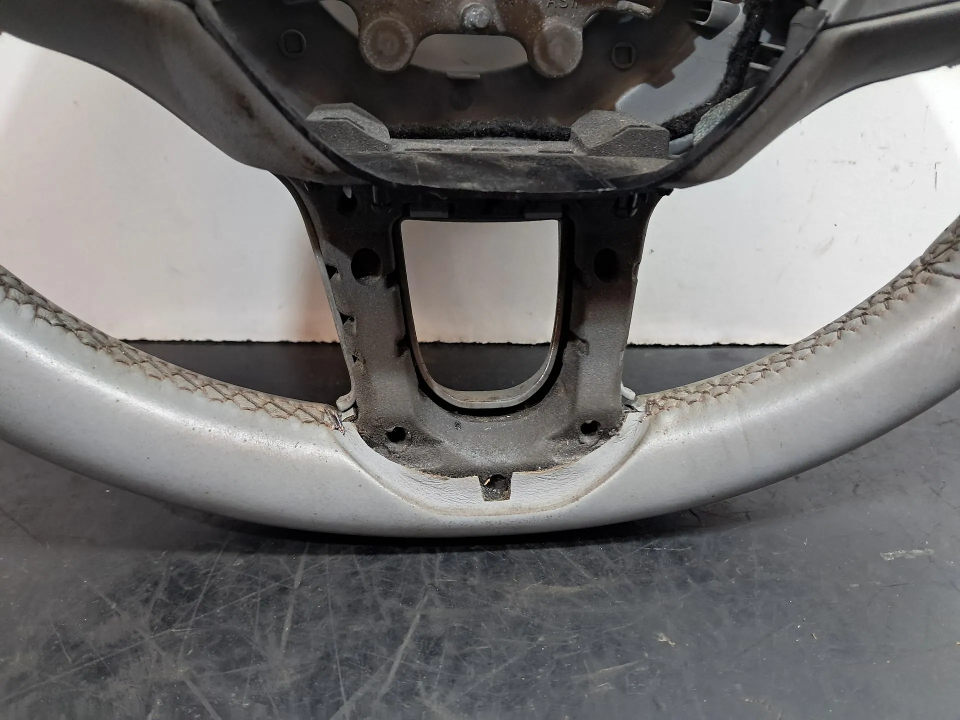 Volante PEUGEOT 208 Imagem-1