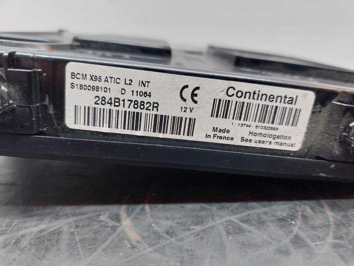 Boîte de fusibles / SAM / BSI RENAULT Megane III (BZ0_) Imagem-7