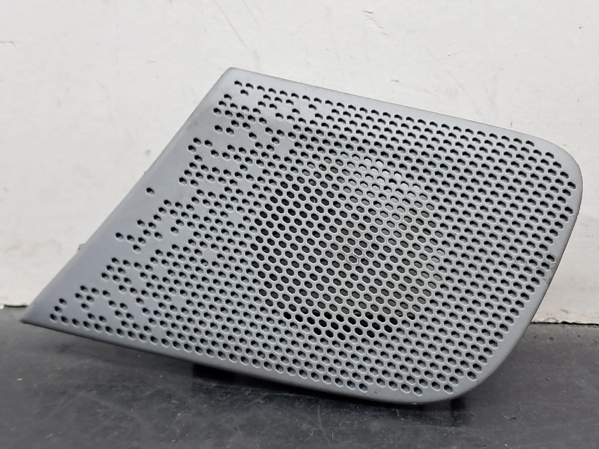 Tampa / cobertura genérica PEUGEOT 208 Imagem-1