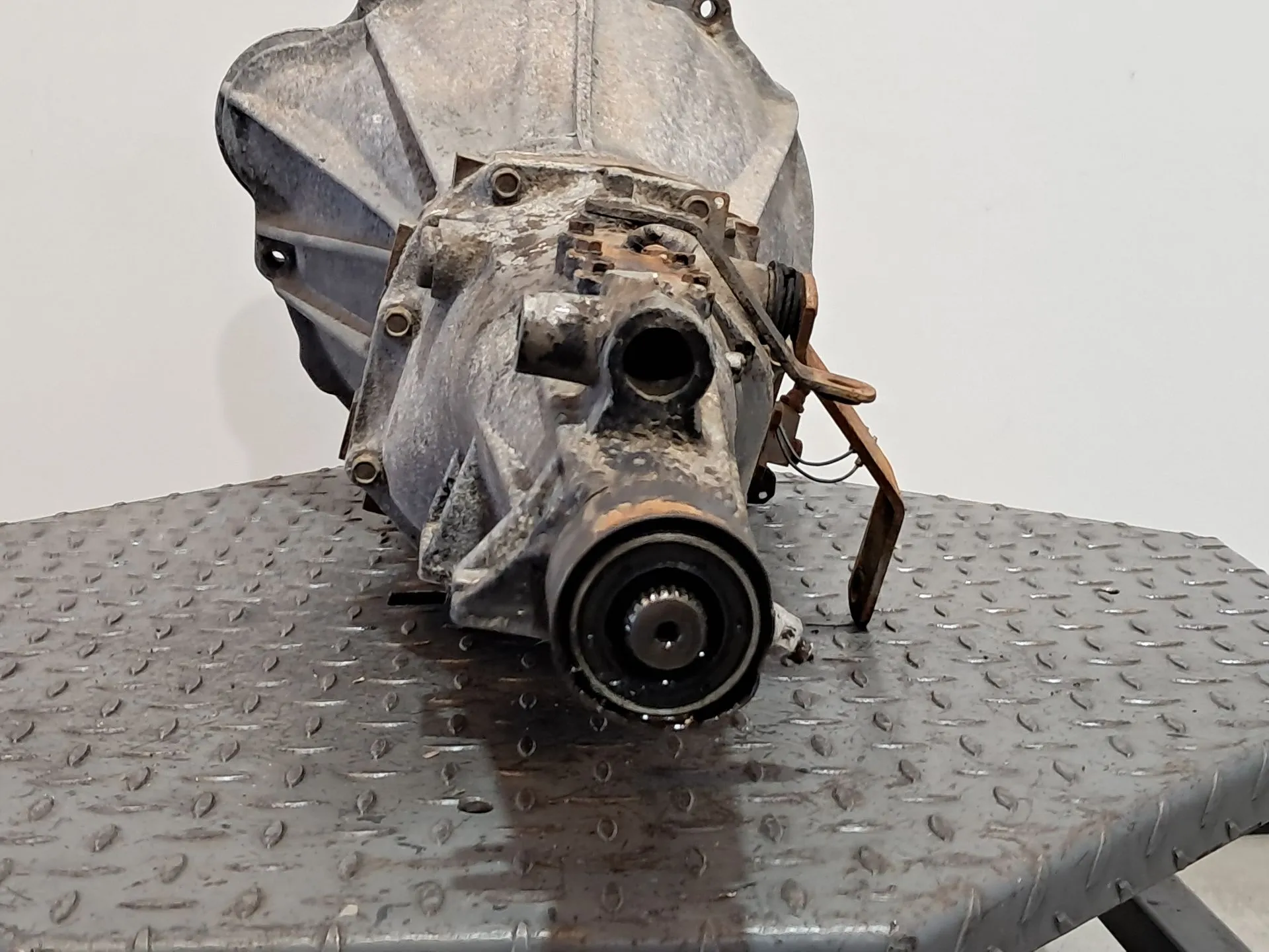 Caixa de velocidades manual NISSAN Pick Up I (720) Imagem-3