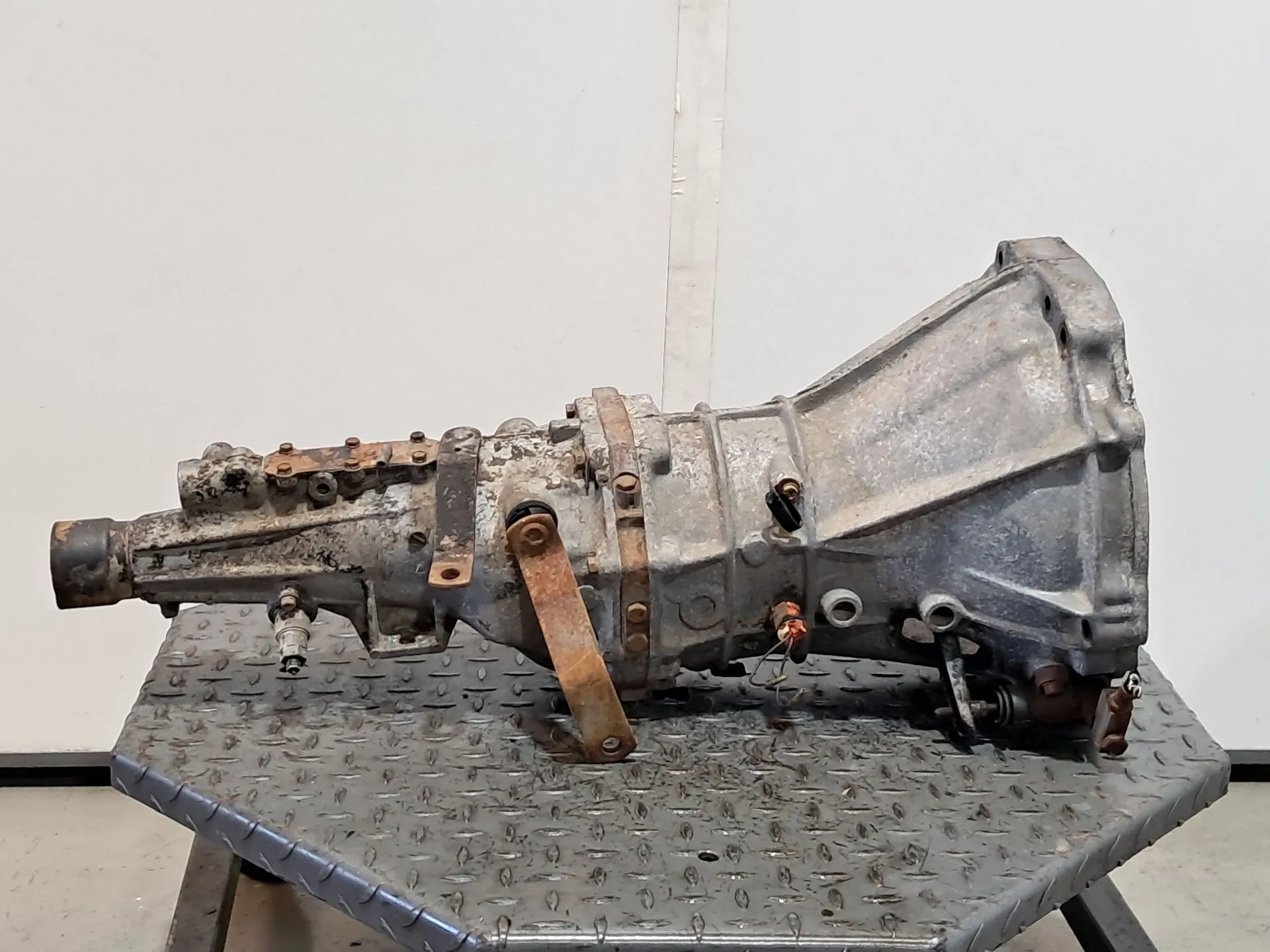 Caixa de velocidades manual NISSAN Pick Up I (720) Imagem-4