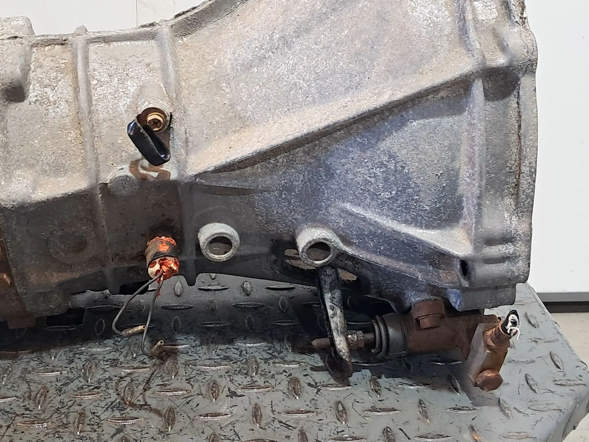 Caixa de velocidades manual NISSAN Pick Up I (720) Imagem-6