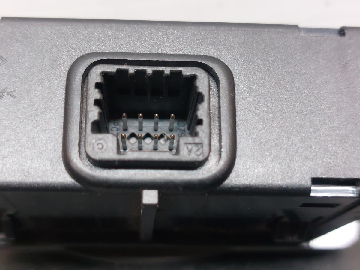 Módulo USB / AUX / IPOD RENAULT Megane III (BZ0_) Imagem-4