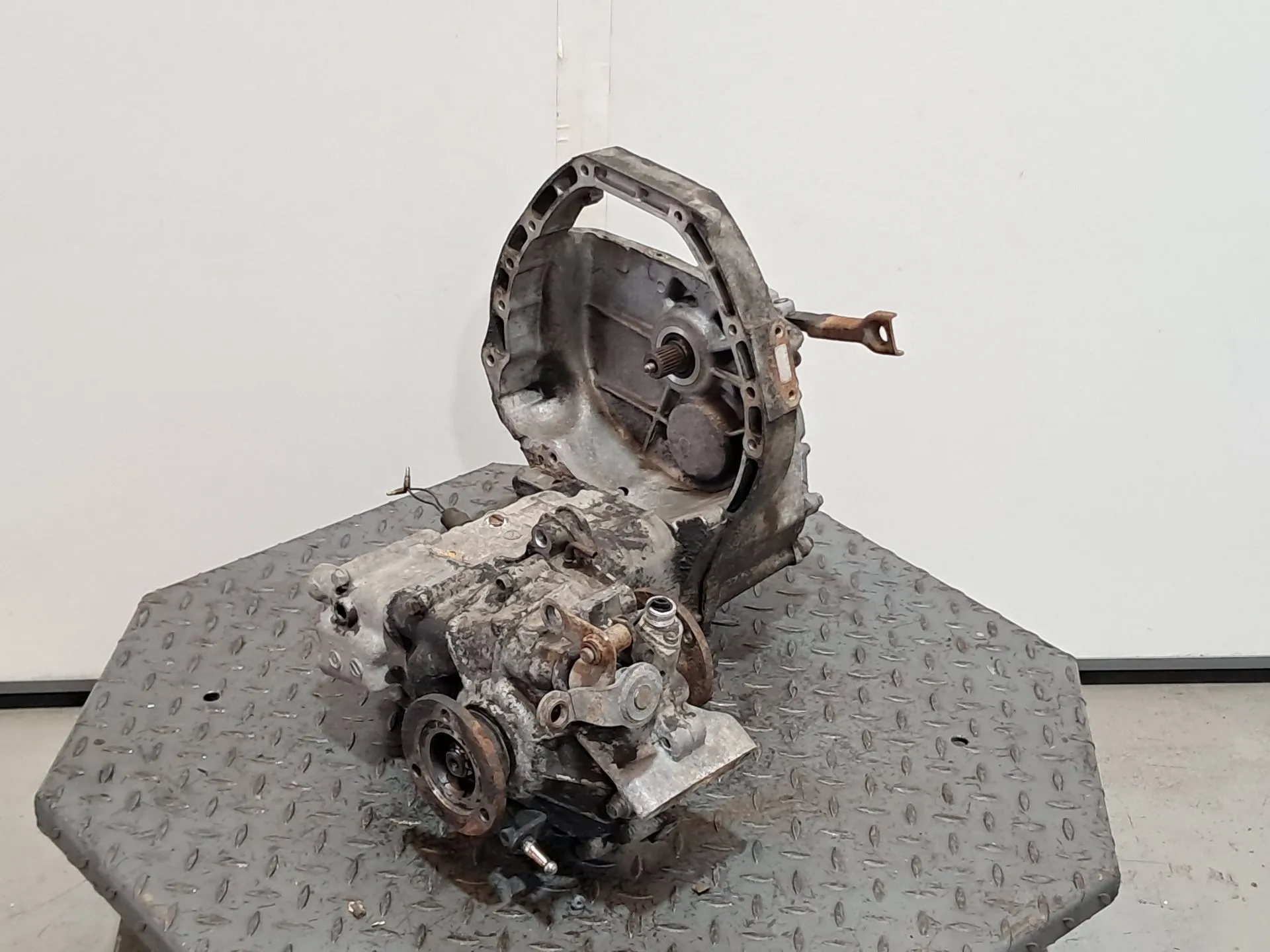 Caixa de velocidades manual NISSAN Datsun 100A Coupé (F10)