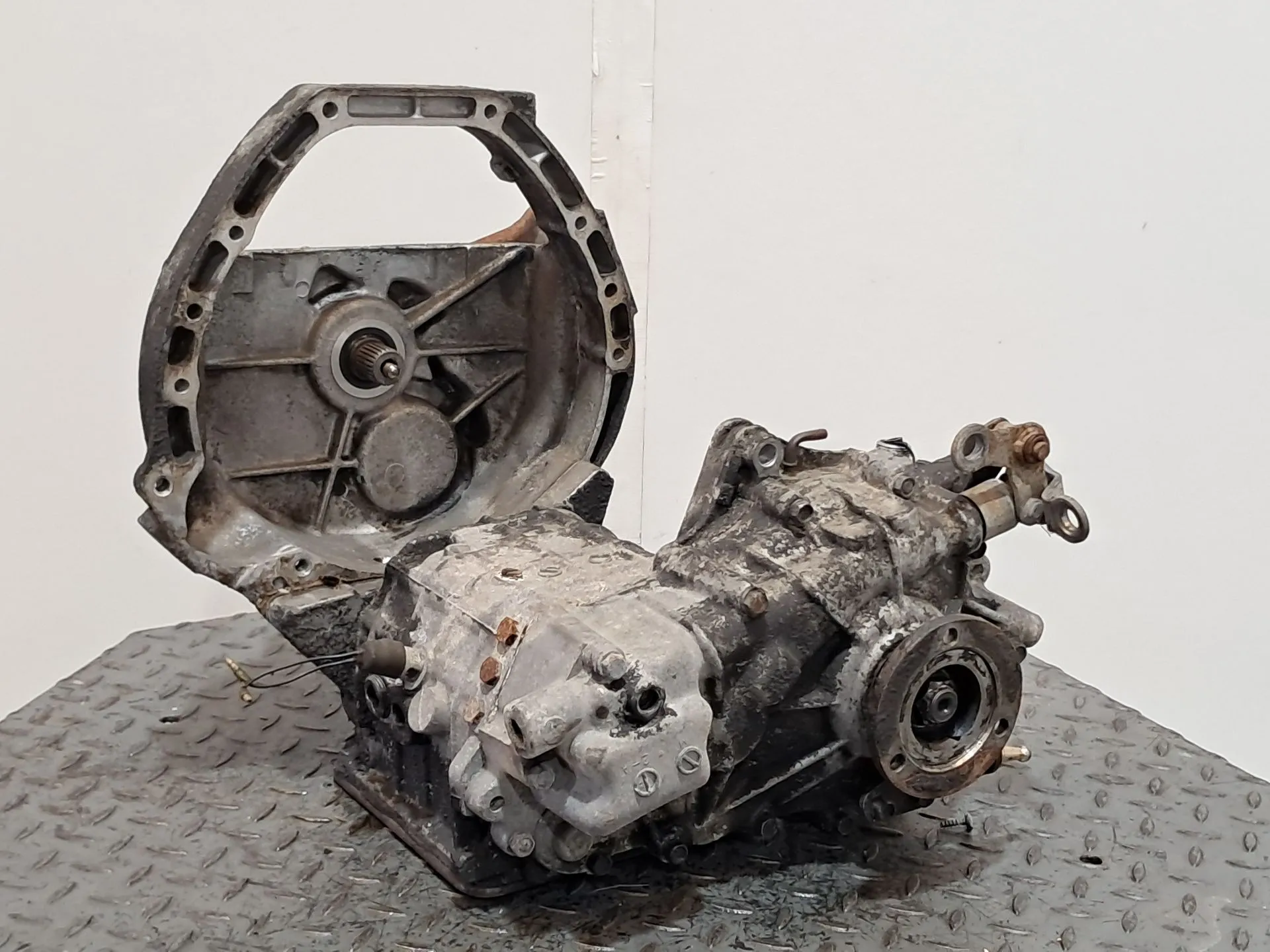 Caixa de velocidades manual NISSAN Datsun 100A Coupé (F10) Imagem-8