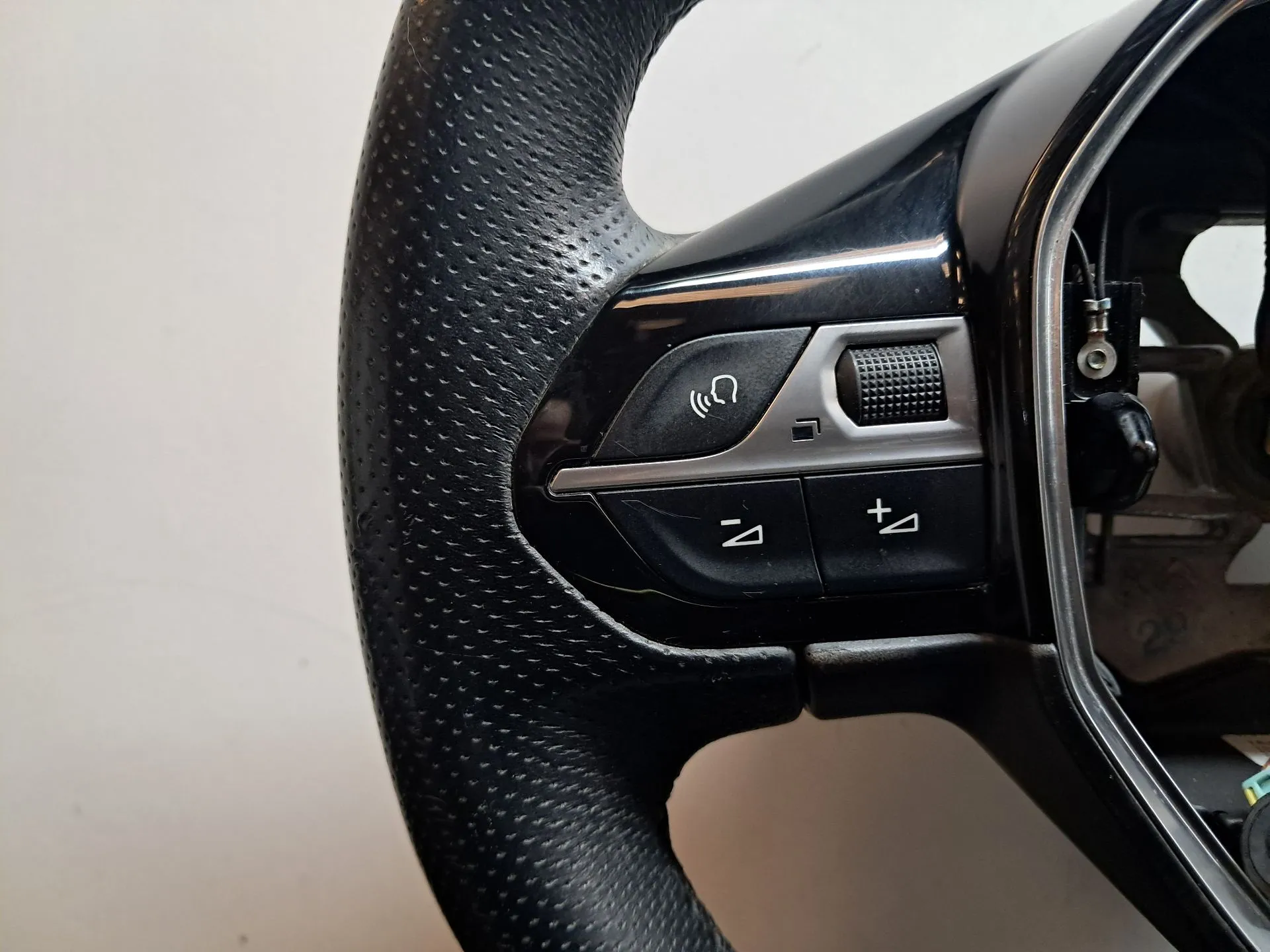 Volante PEUGEOT 508 II Imagem-3