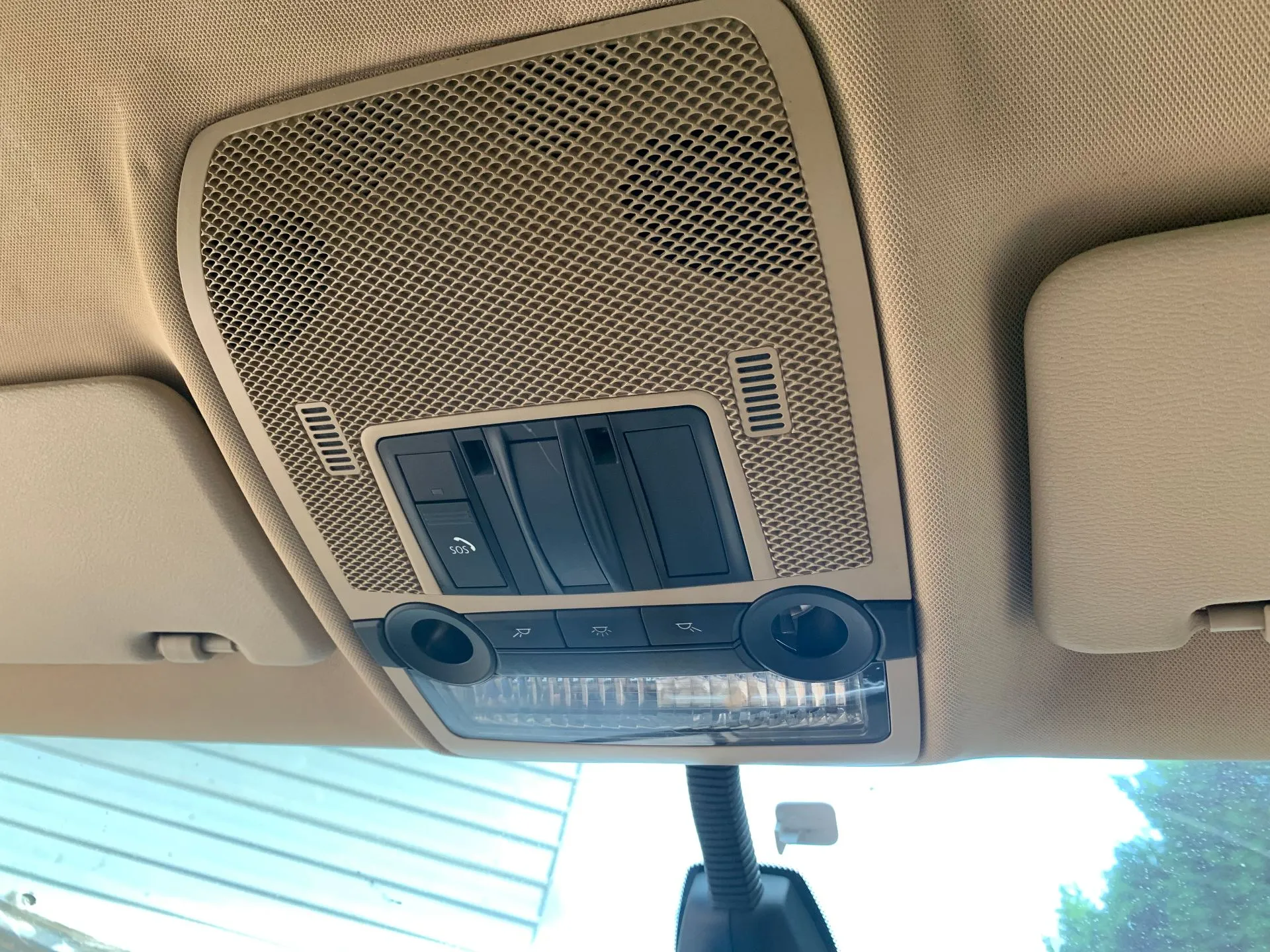 Plafonnier avant BMW X6 (E71, E72)