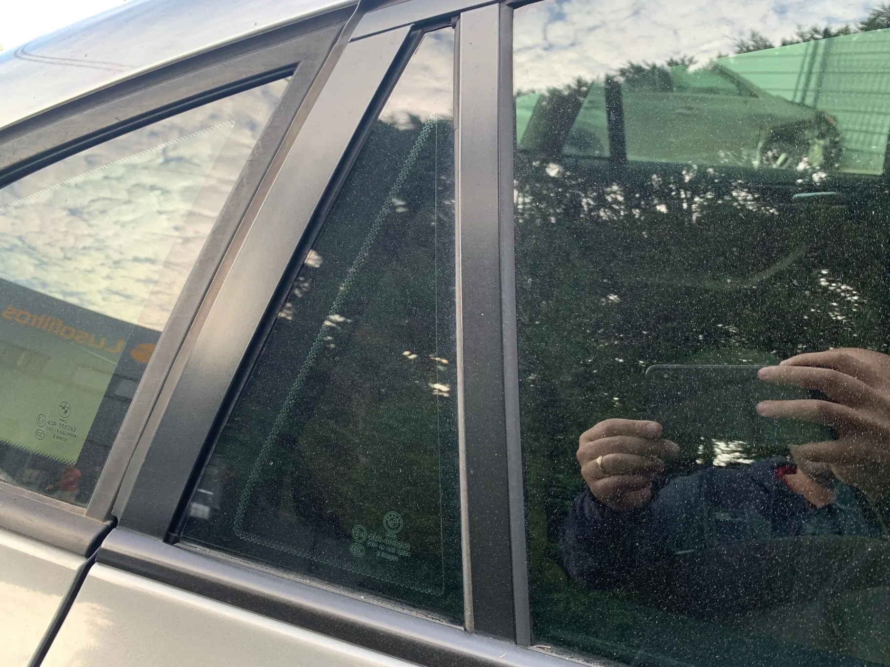 Vitre triangulaire arrière Droite BMW X6 (E71, E72) Imagem-1