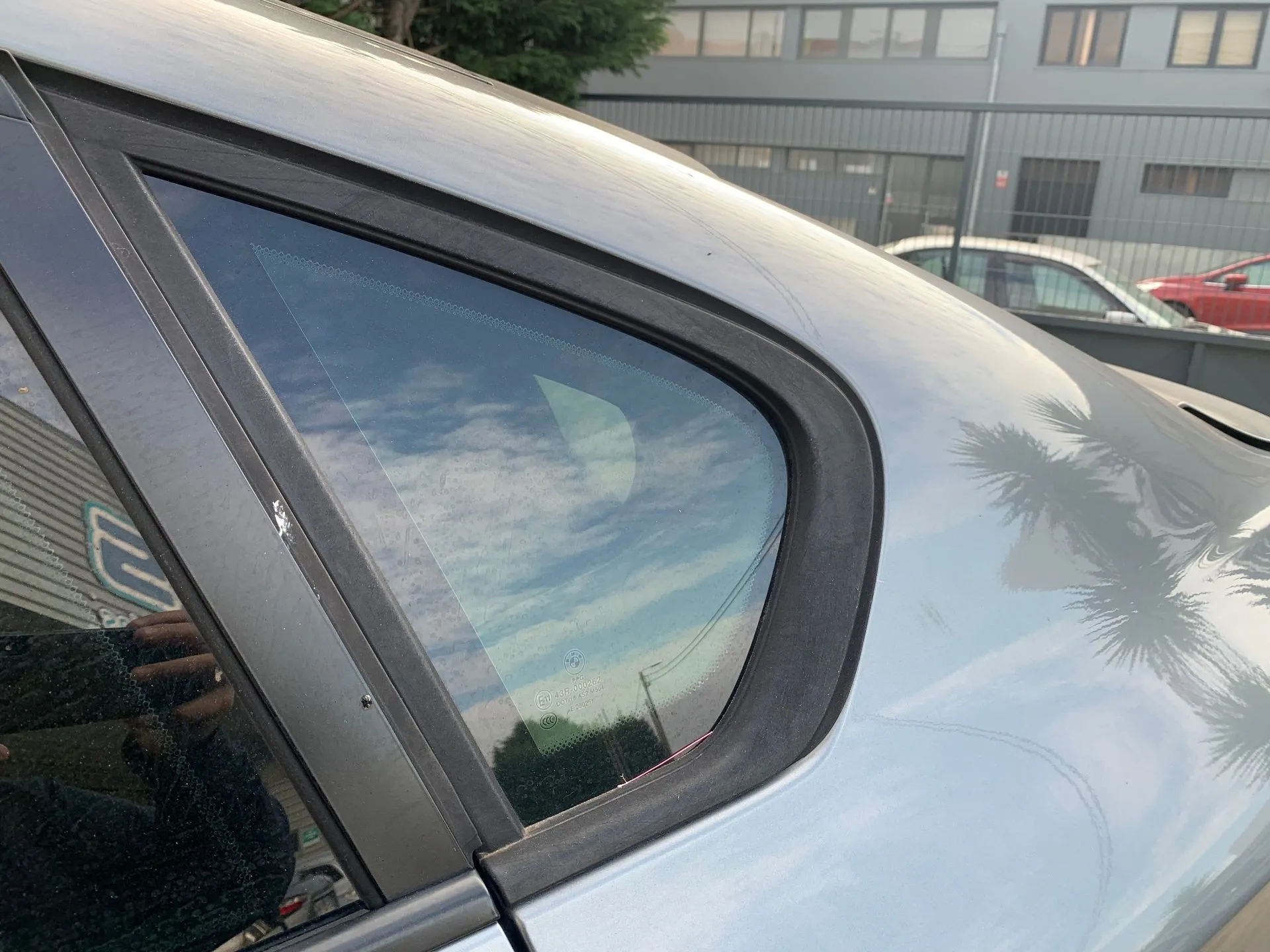 Vitre de custode arrière gauche BMW X6 (E71, E72) Imagem-1