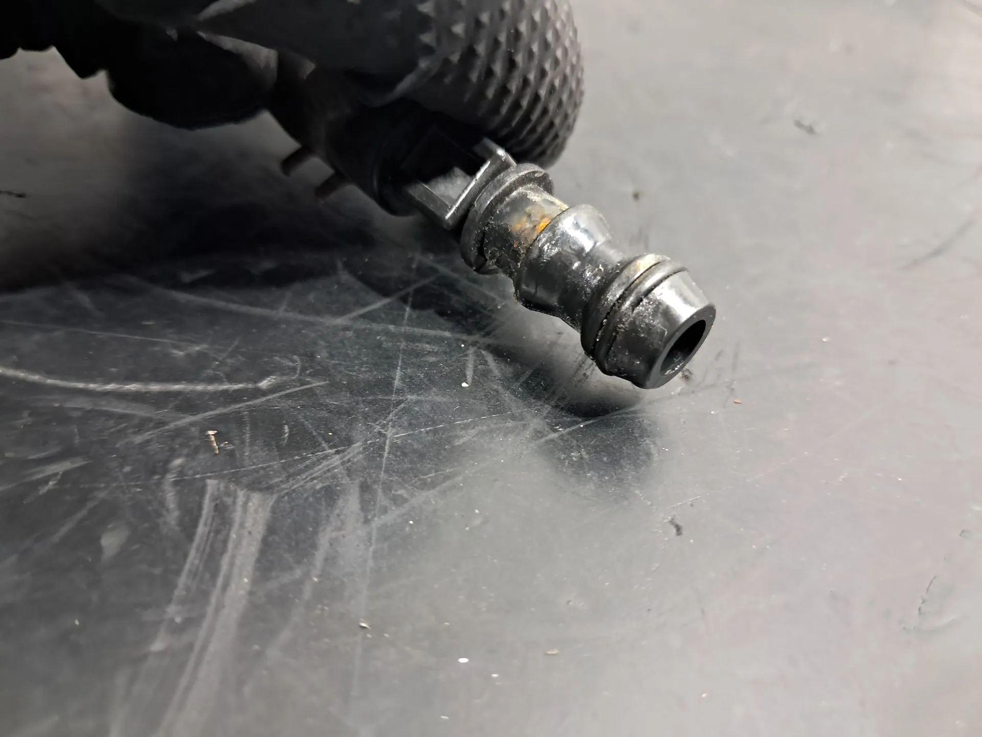 Esguicho NISSAN Juke (F15) Imagem-1