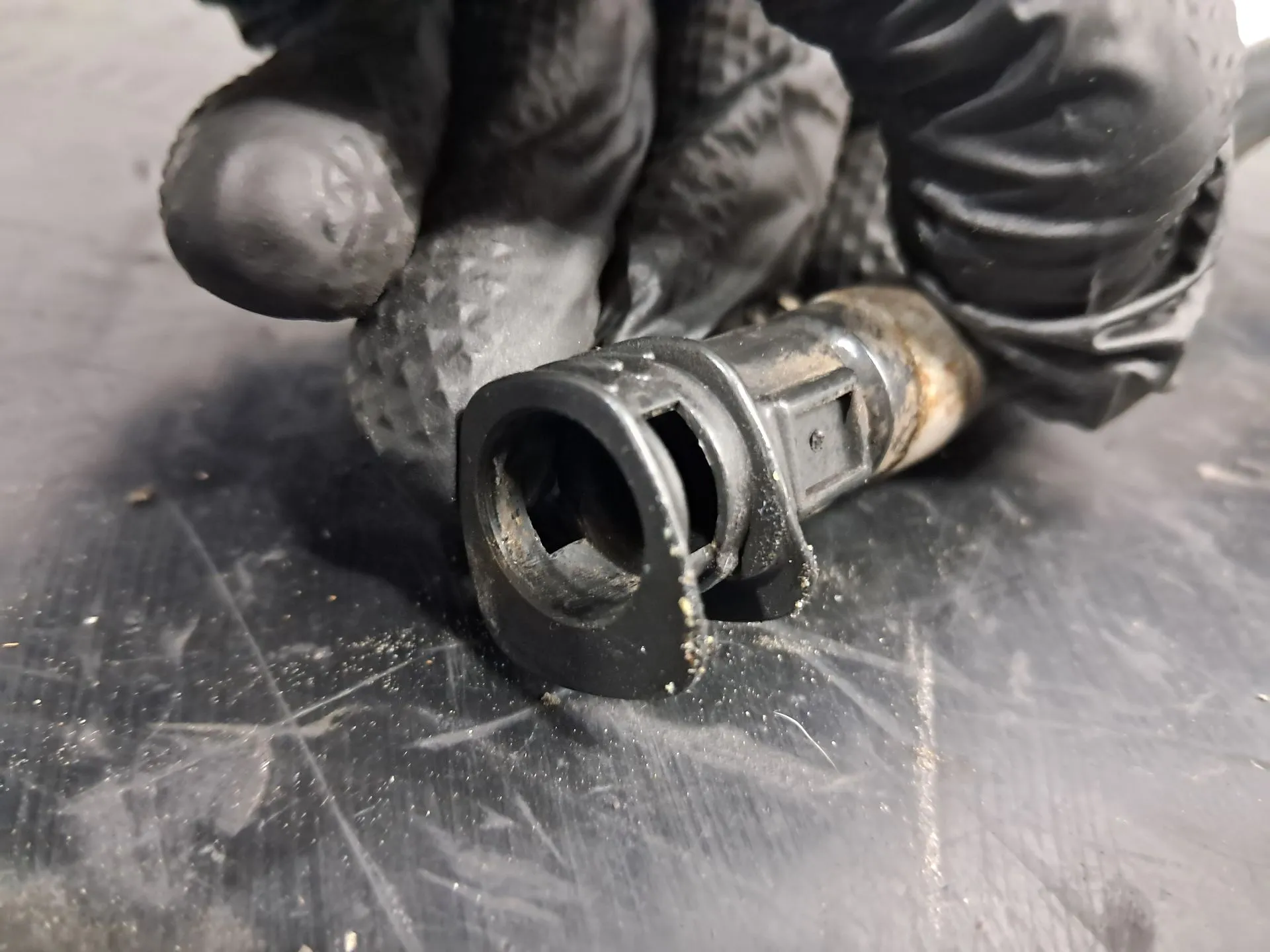 Esguicho NISSAN Juke (F15) Imagem-2