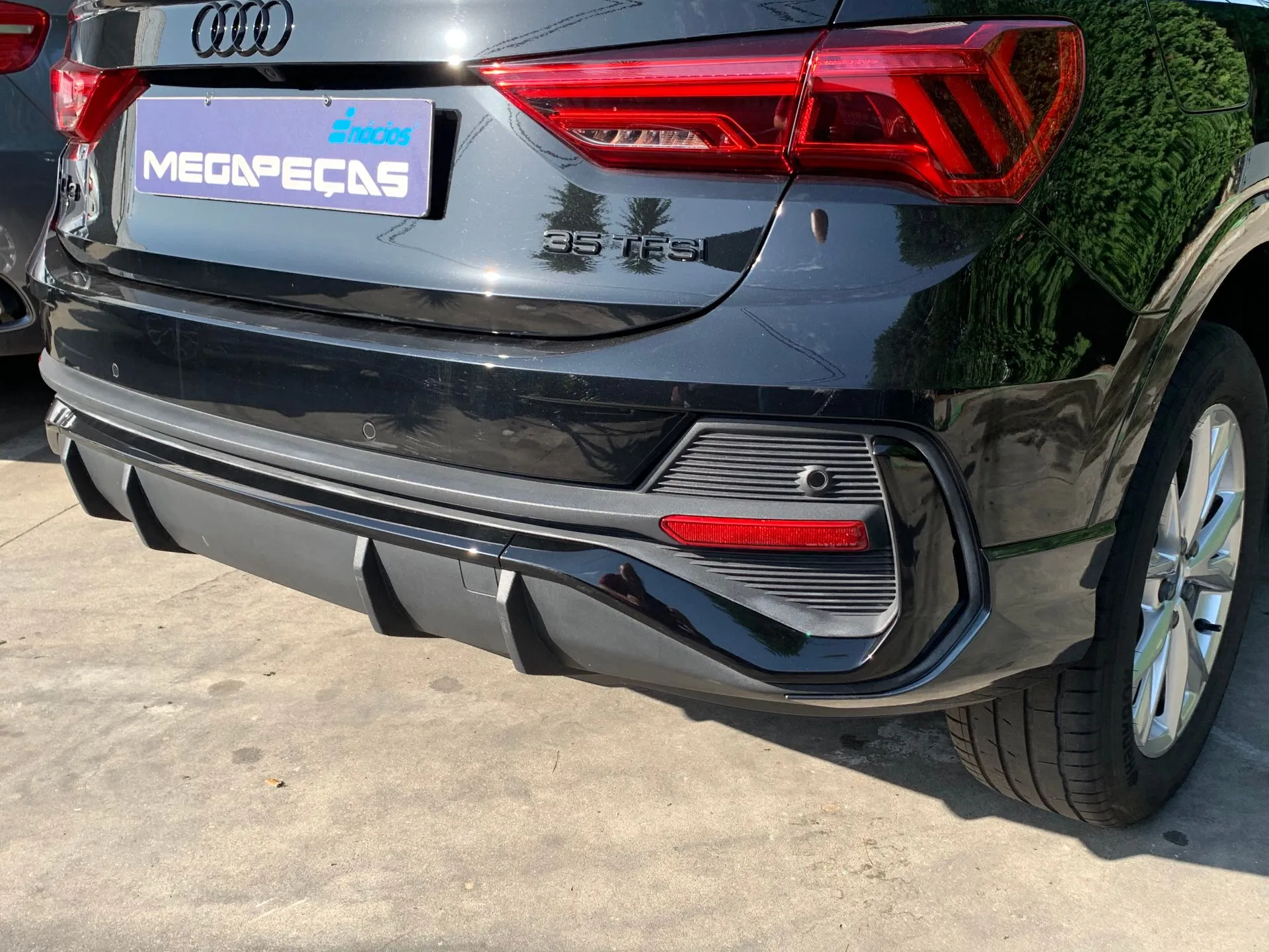 Pare-chocs arrière AUDI Q3 Sportback (F3N) Imagem-2