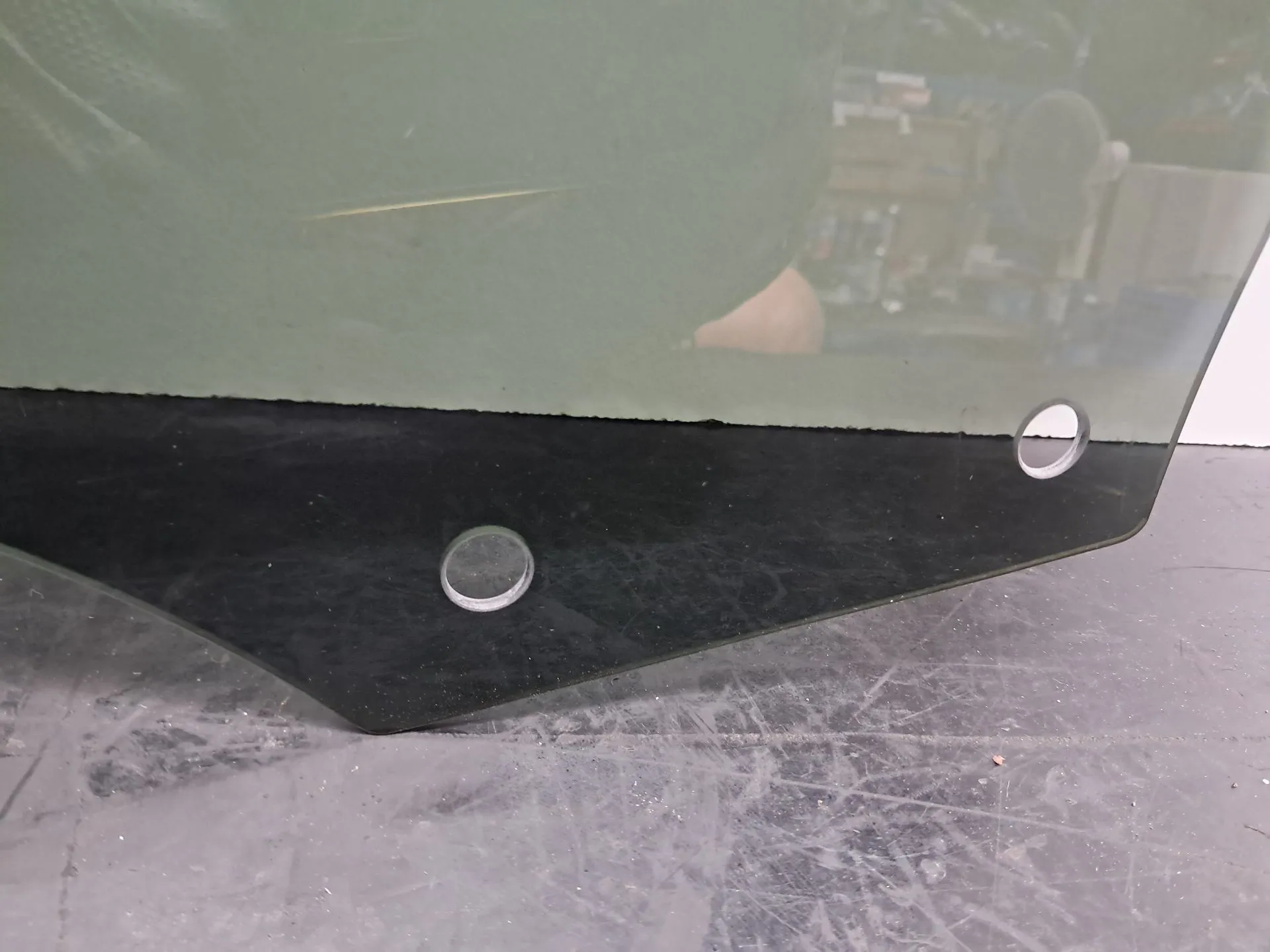Vidrio puerta Trasero Izquierdo AUDI Q3 Sportback (F3N) Imagem-2