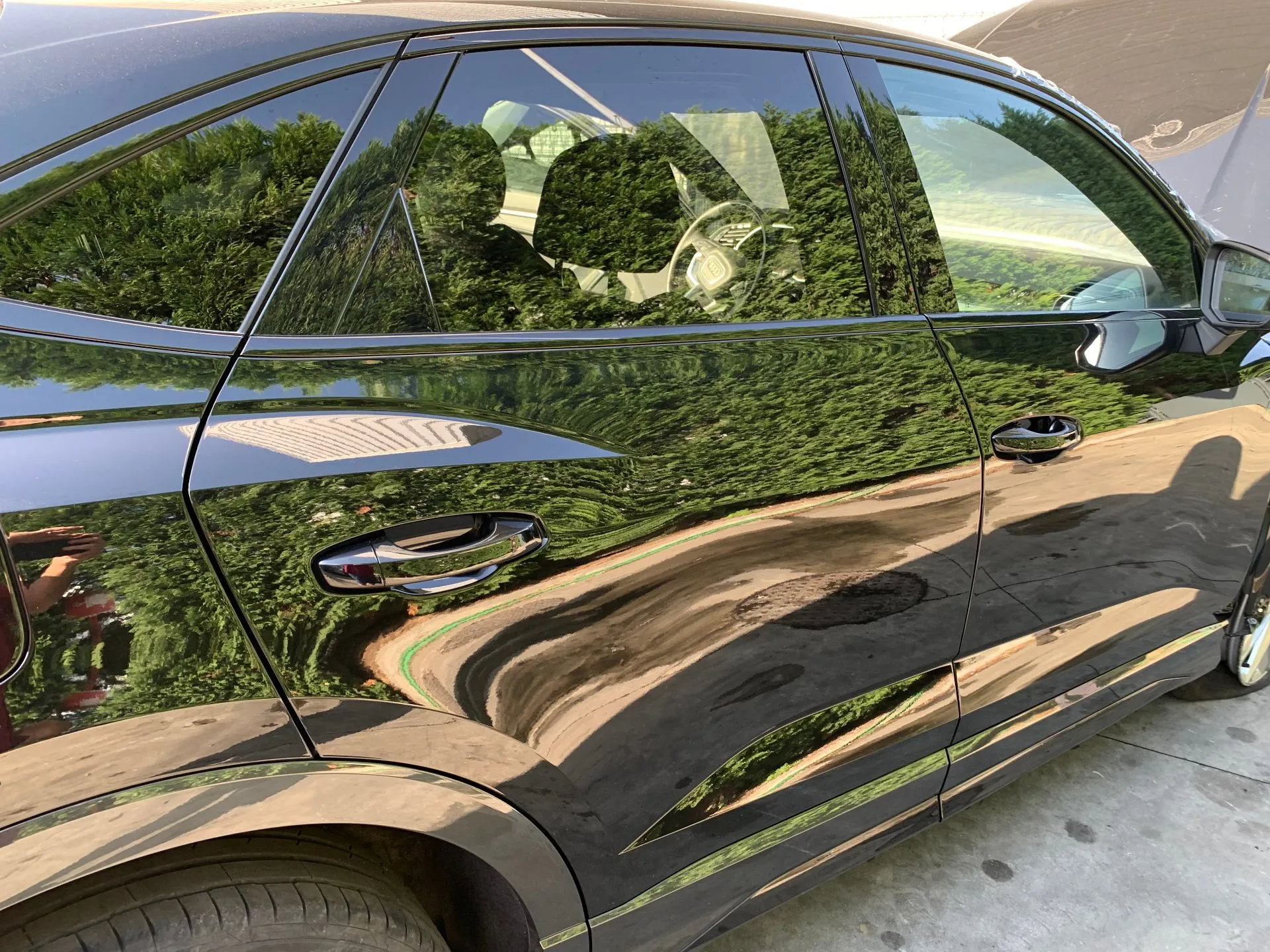 Porta trás direita AUDI Q3 Sportback (F3N) Imagem-1