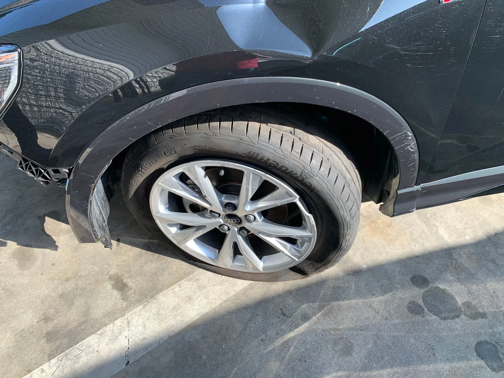 Moldura exterior AUDI Q3 Sportback (F3N)