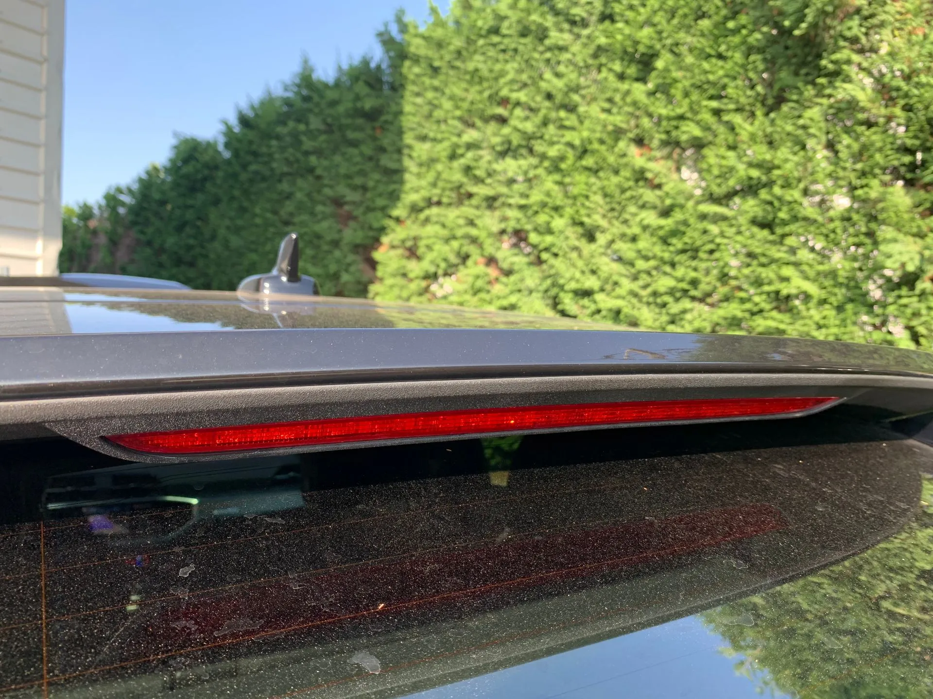 Luz de freno adicional / tercer freno AUDI Q3 Sportback (F3N)