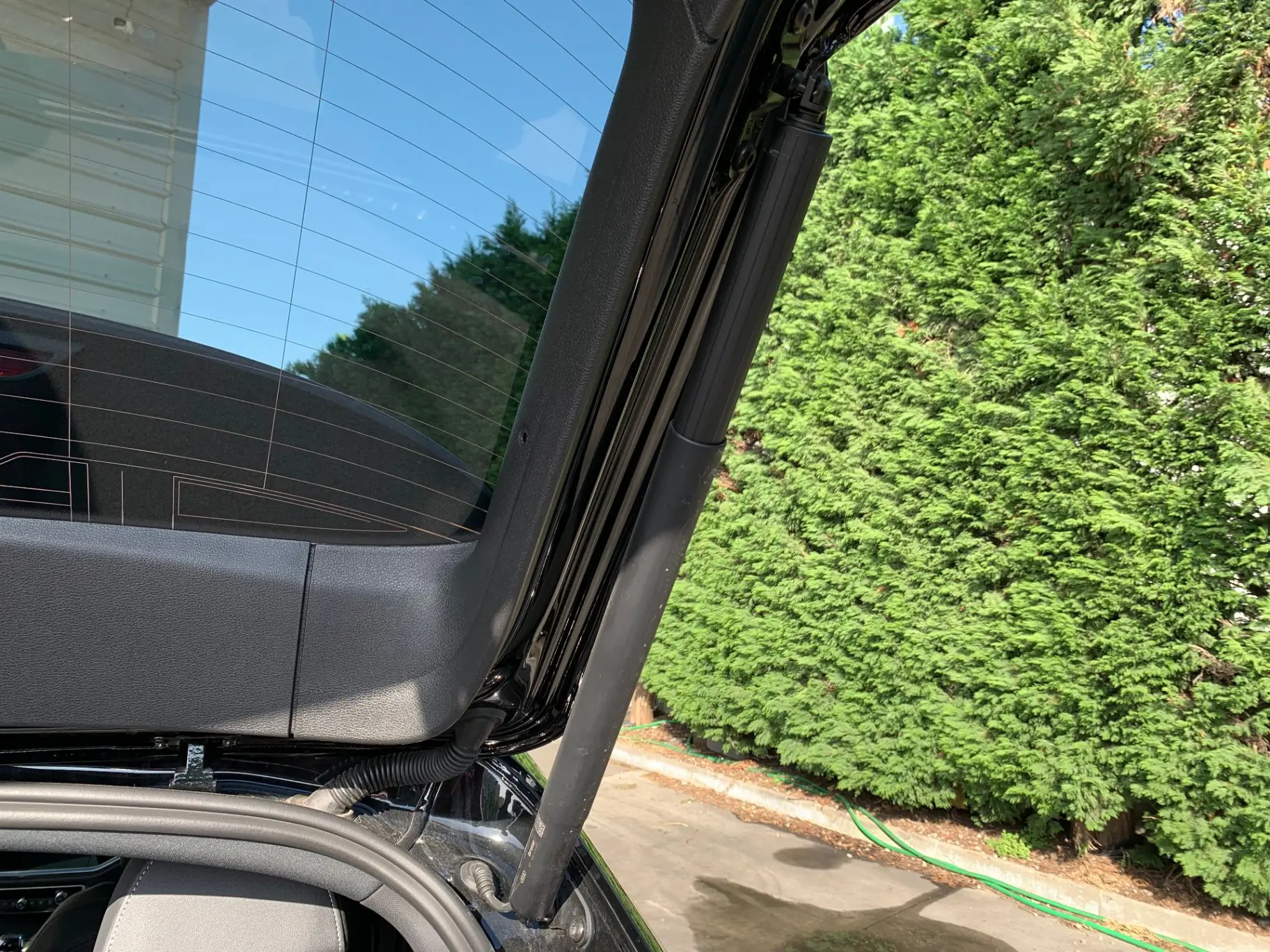 Amortiguador Maletero AUDI Q3 Sportback (F3N)