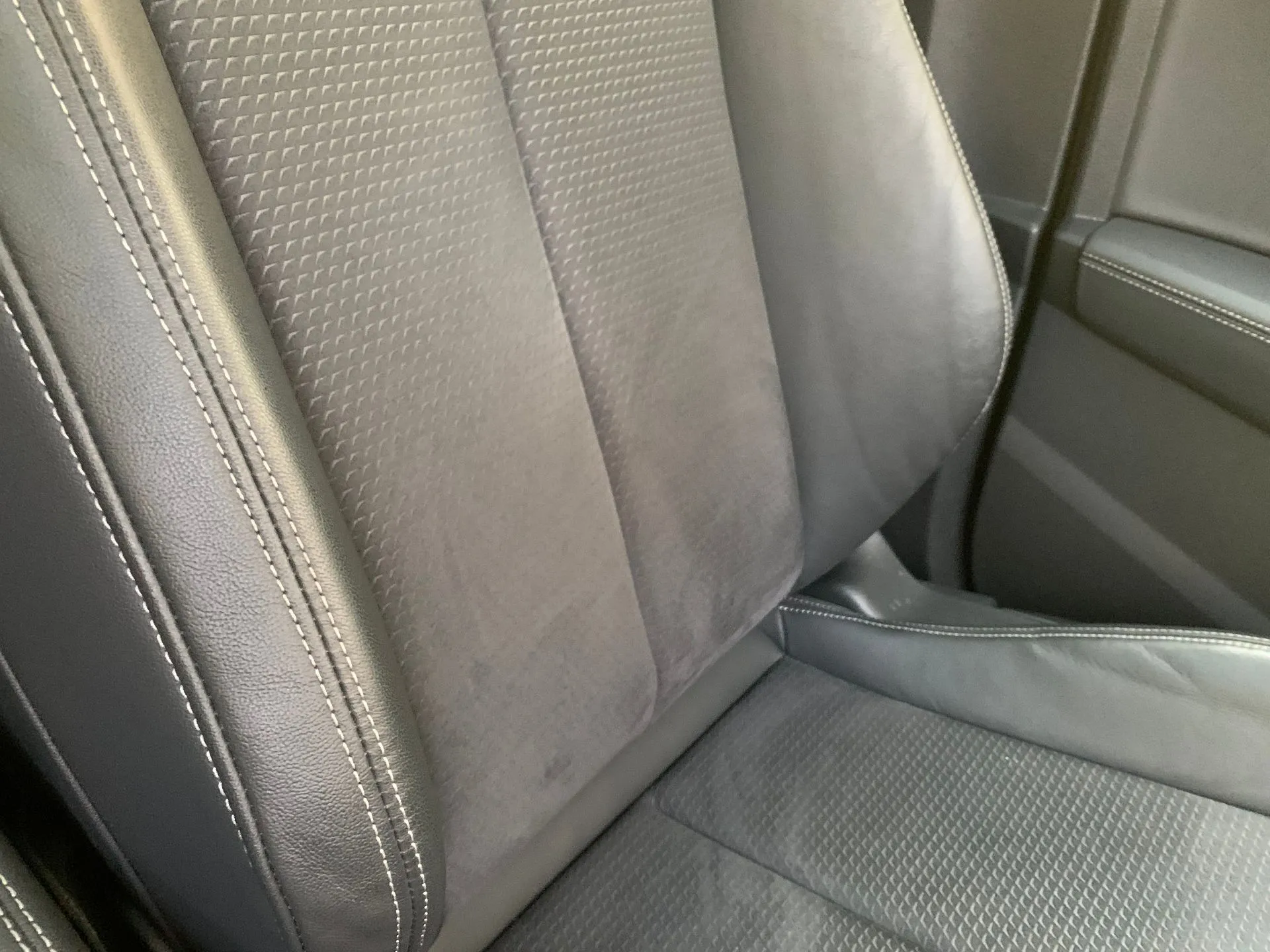 Conjunto de bancos AUDI Q3 Sportback (F3N) Imagem-3