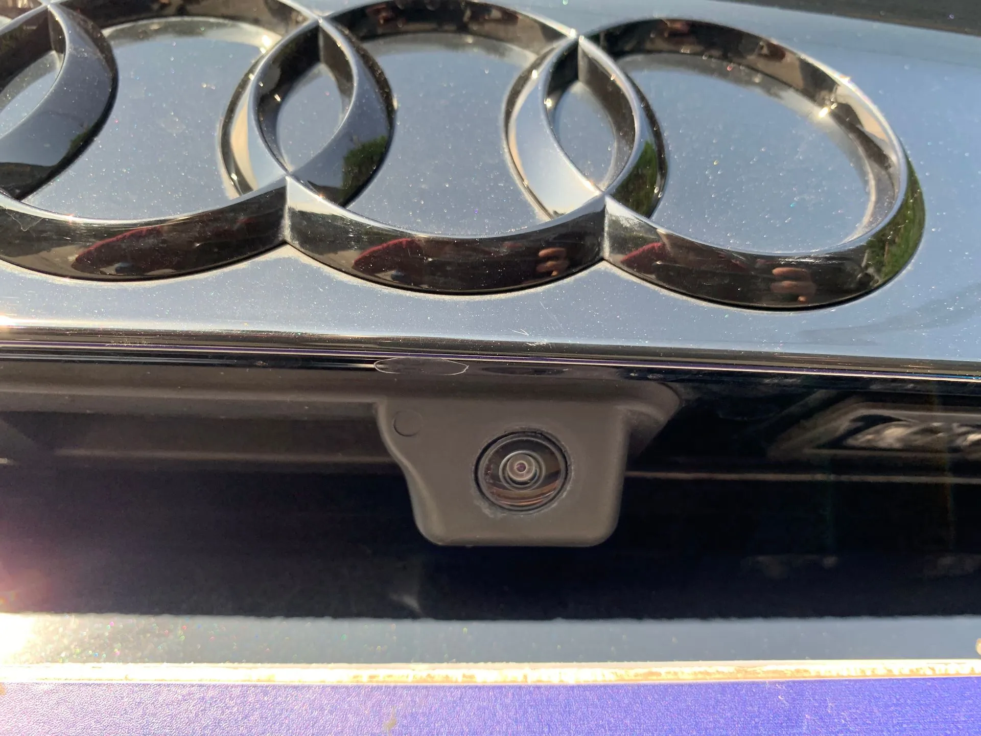 Câmera traseira AUDI Q3 Sportback (F3N)