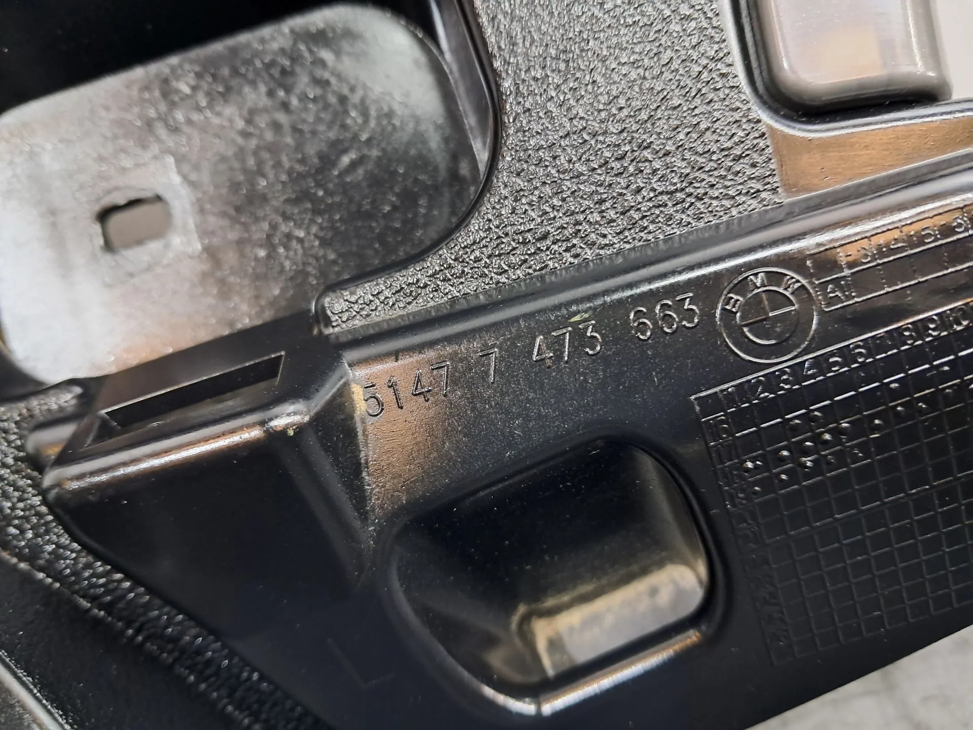 Couvercle / couverture générale BMW X4 (G02, F98) Imagem-2