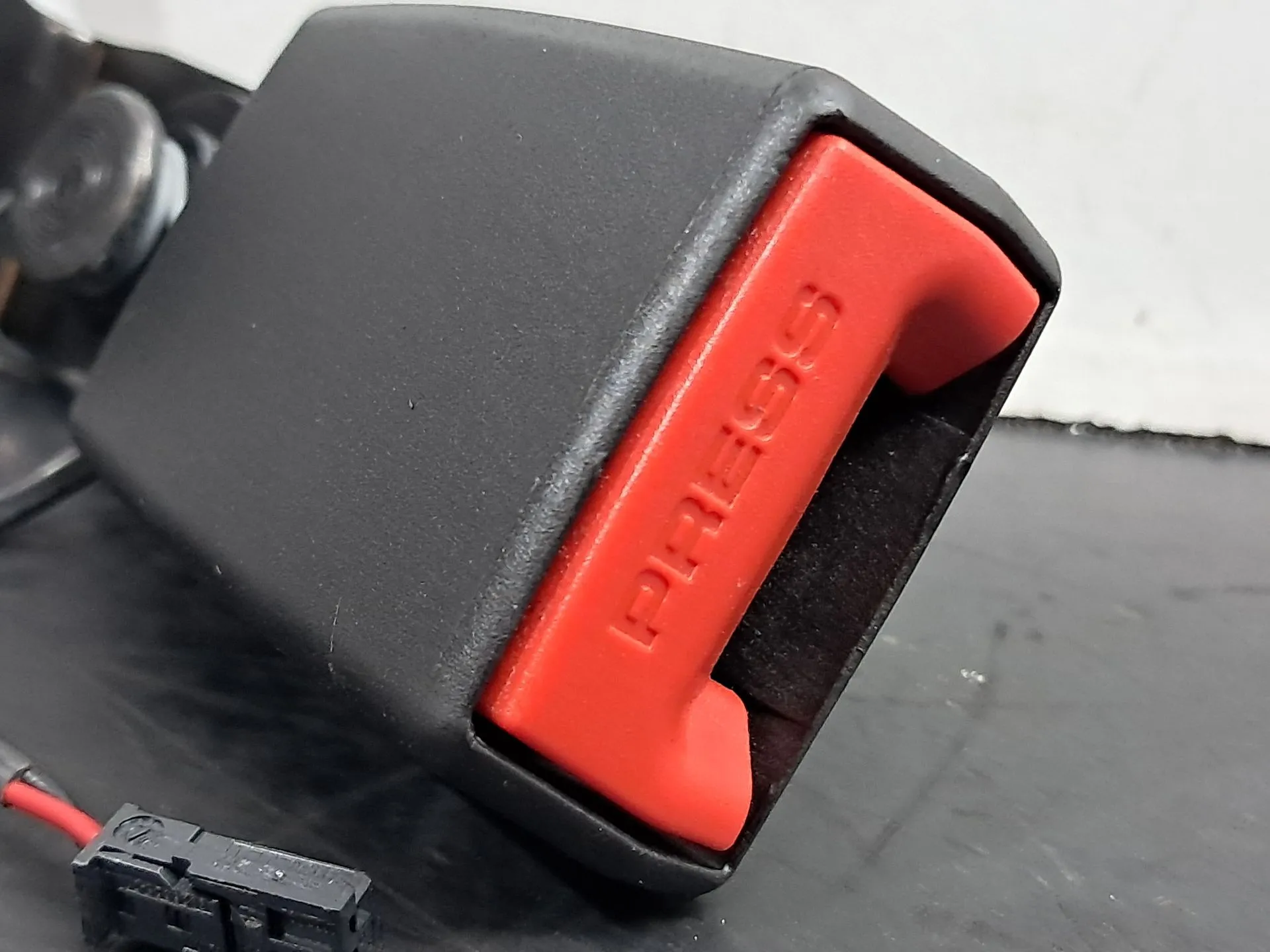 Faisceau ceinture de sécurité BMW X4 (G02, F98) Imagem-1