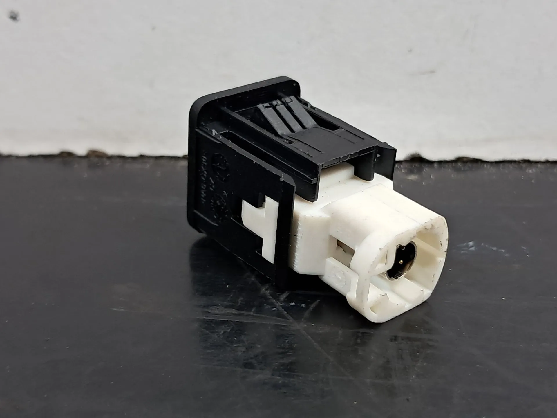 Module USB / AUX / iPod BMW X4 (G02, F98) Imagem-1