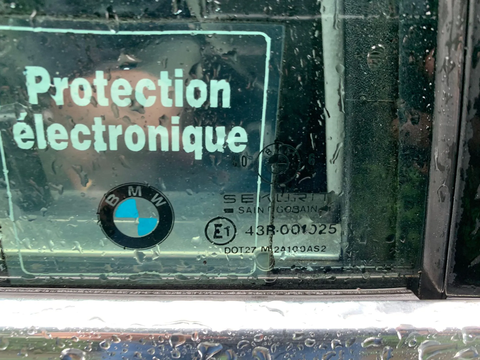 Vitre porte arrière Droite BMW 5 (E34) Imagem-2