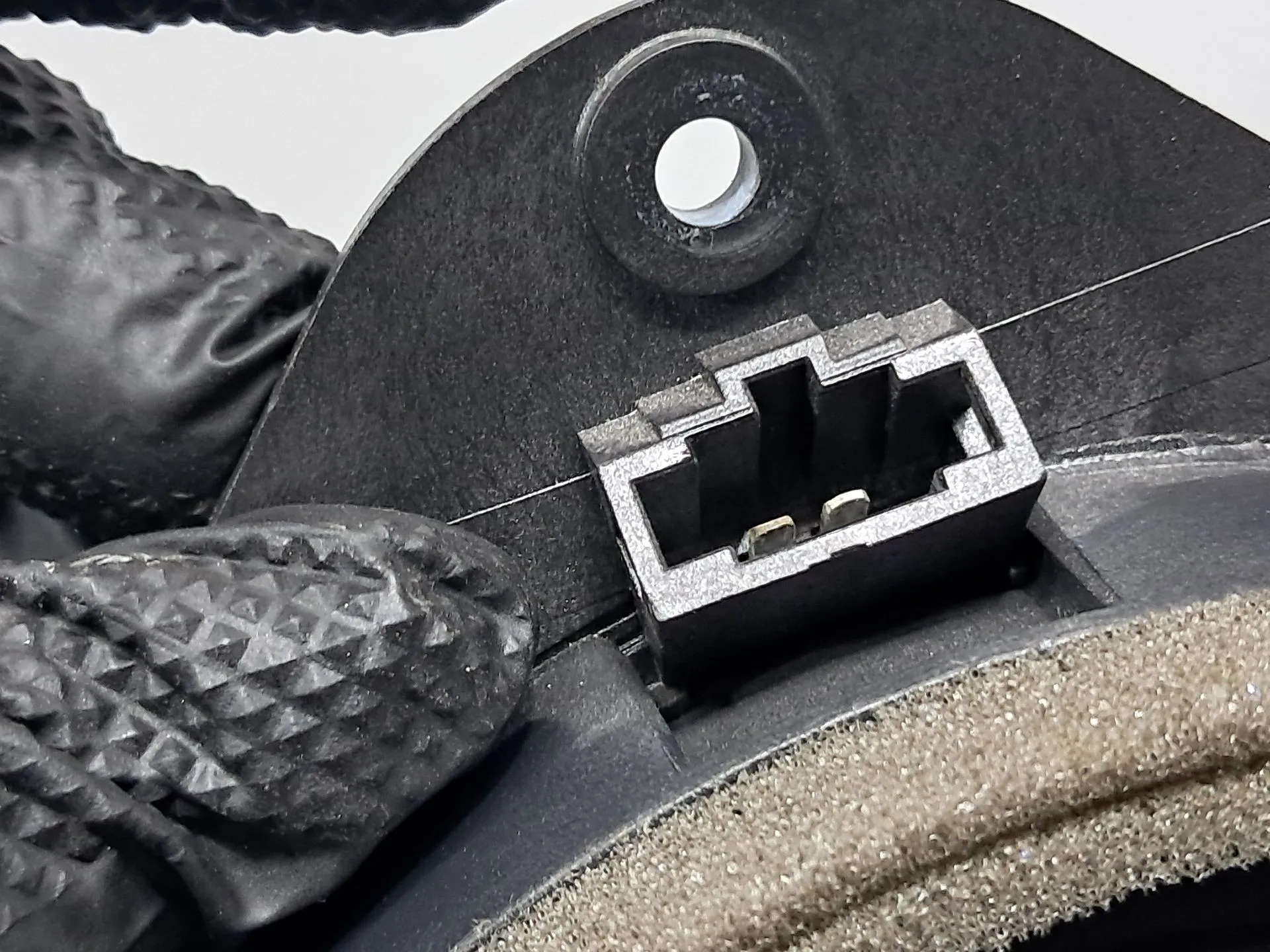 Columna de sonido AUDI A1 Sportback (8XA, 8XF) Imagem-1