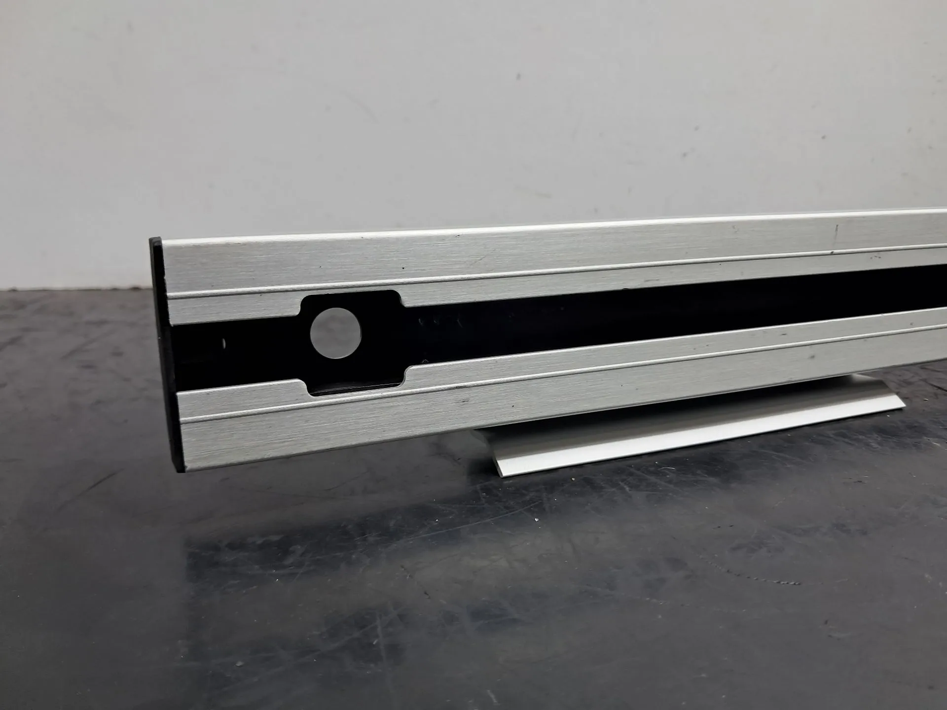 Rolete / Corrediça BMW X4 (G02, F98) Imagem-1