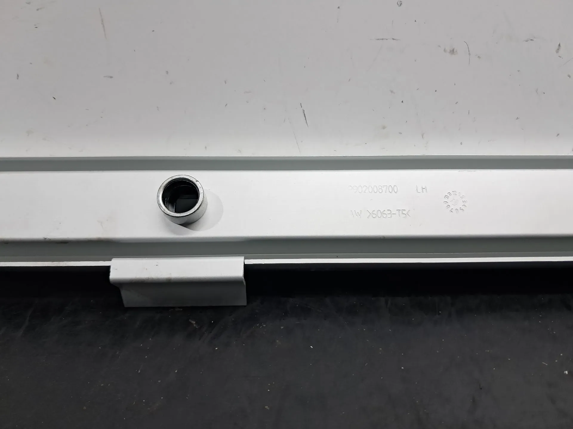 Rolete / Corrediça BMW X4 (G02, F98) Imagem-9