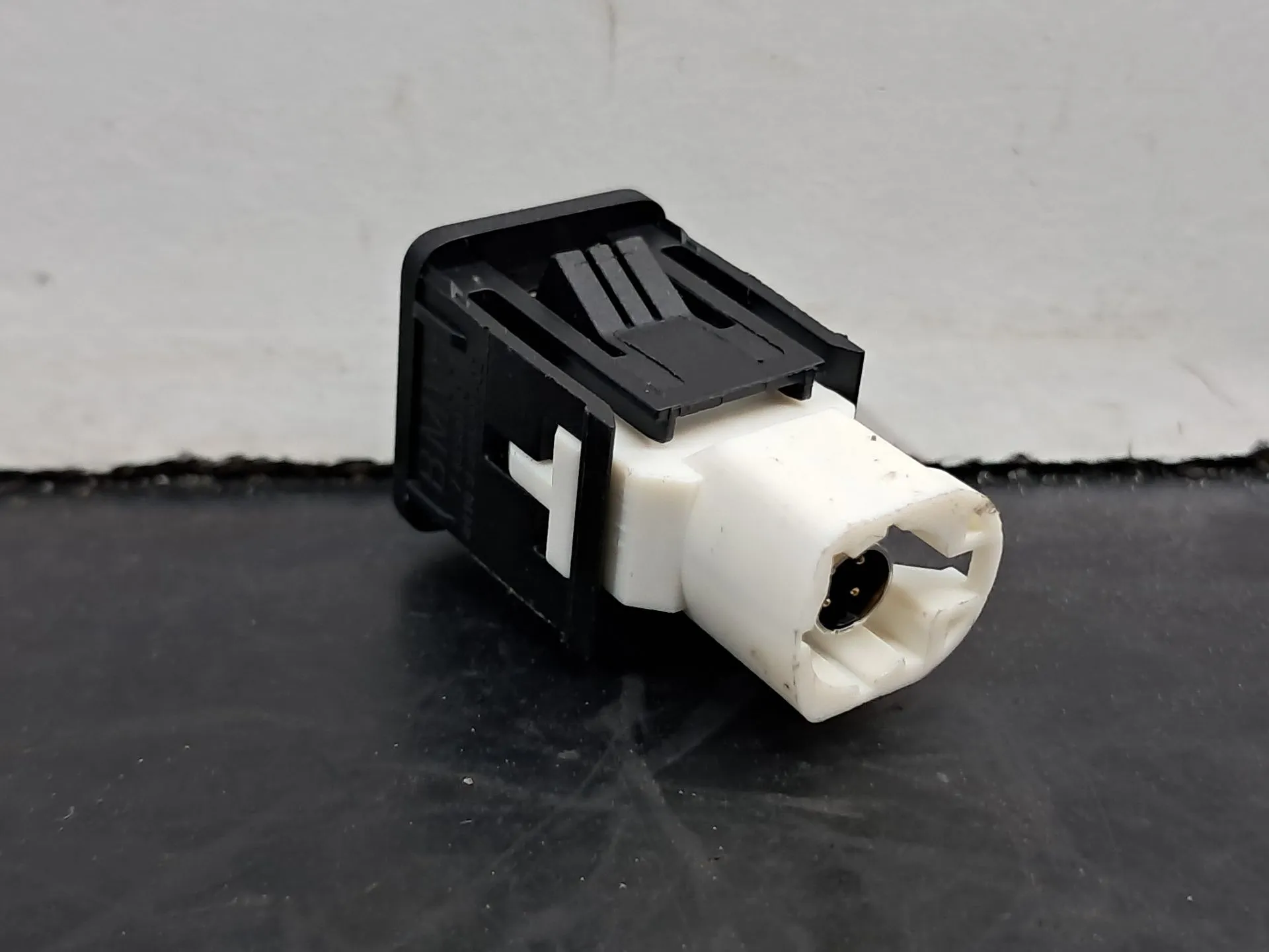 Module USB / AUX / iPod BMW X4 (G02, F98) Imagem-1