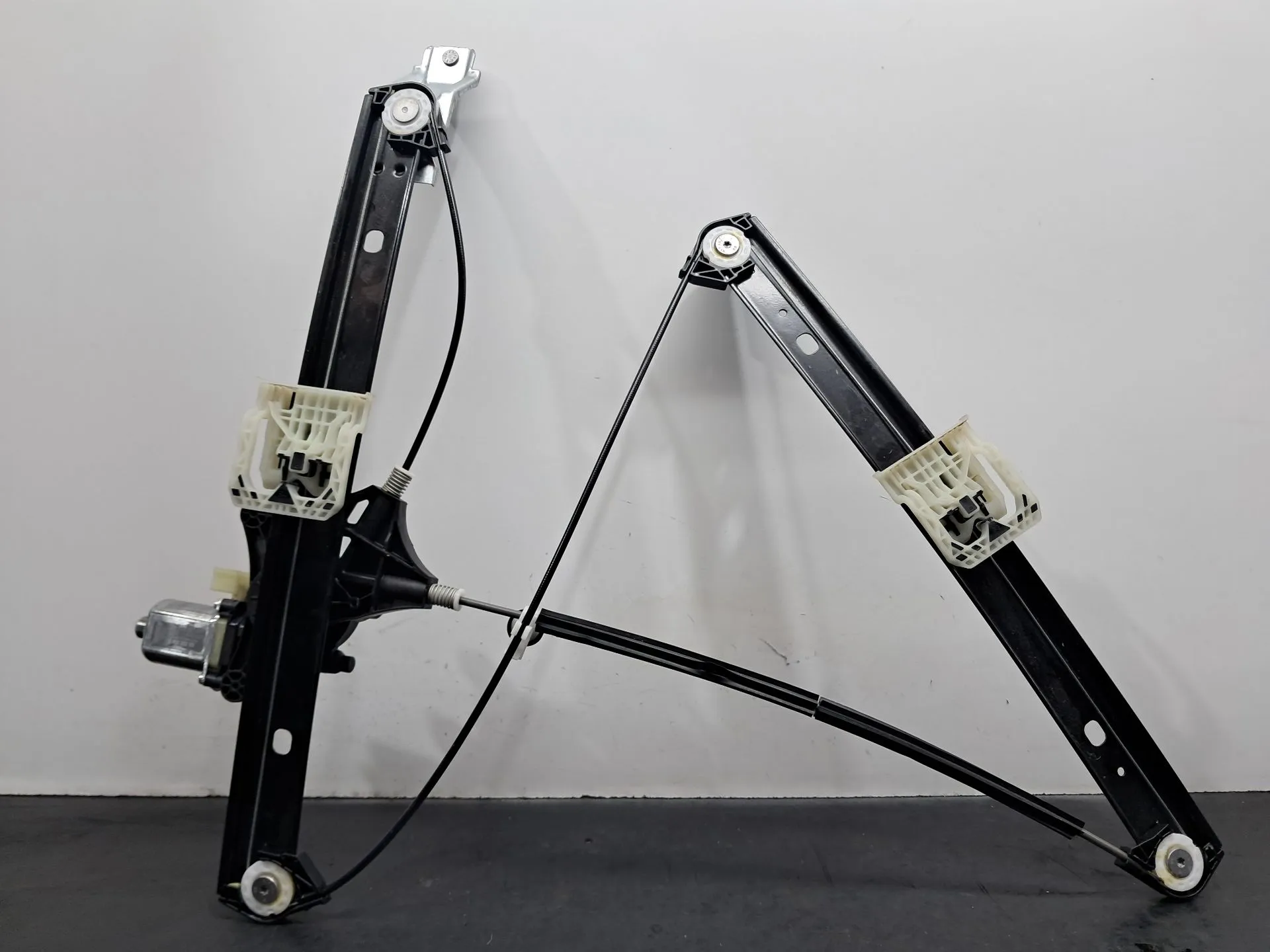 Lève-vitre avant Droite AUDI Q3 Sportback (F3N) Imagem-7