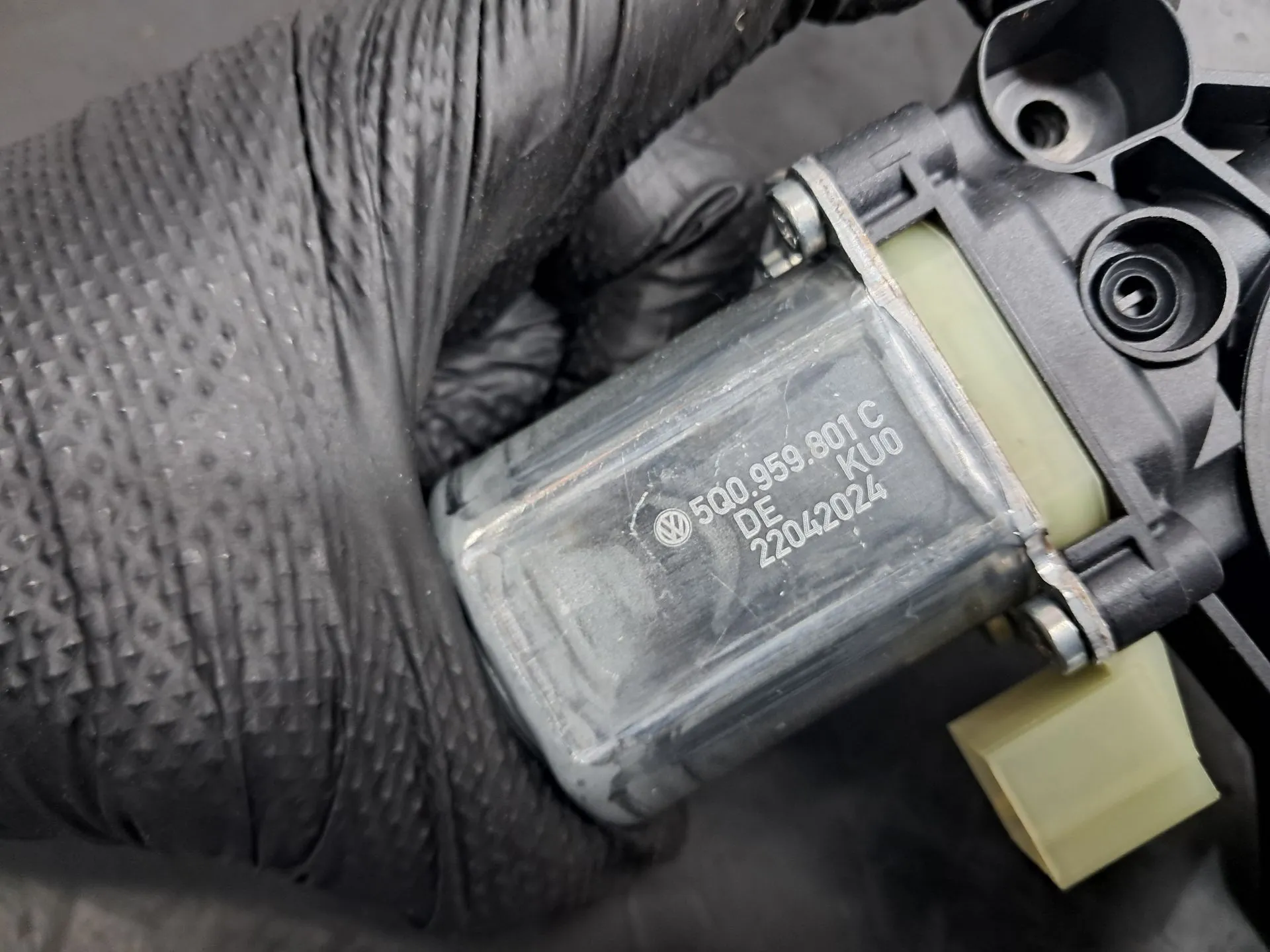 Lève-vitre avant Droite AUDI Q3 Sportback (F3N) Imagem-15