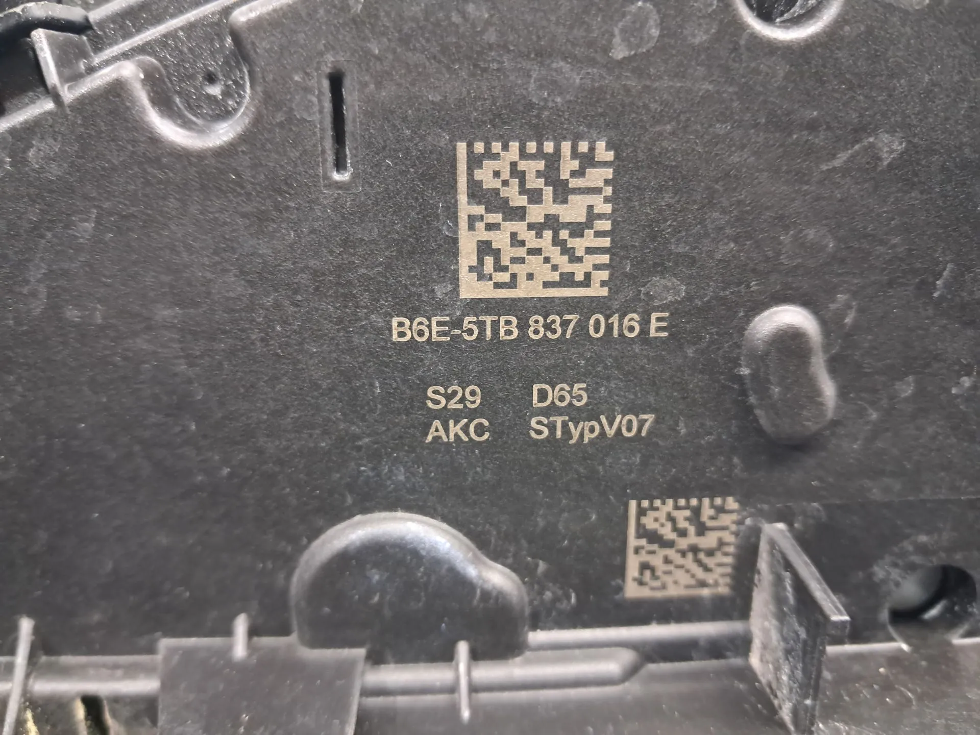 Serratura / chiusura porta Anteriore Destro AUDI Q3 Sportback (F3N) Imagem-1