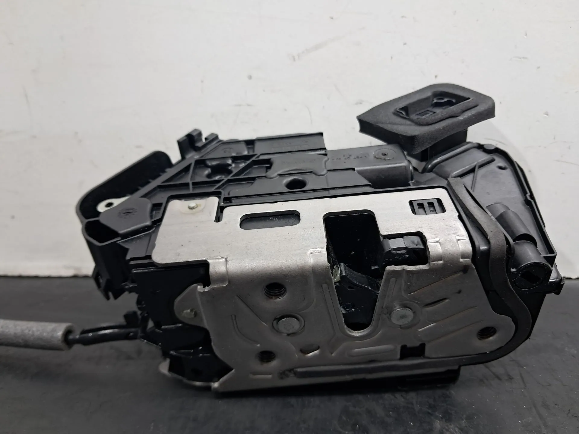 Serratura / chiusura porta Anteriore Destro AUDI Q3 Sportback (F3N) Imagem-4