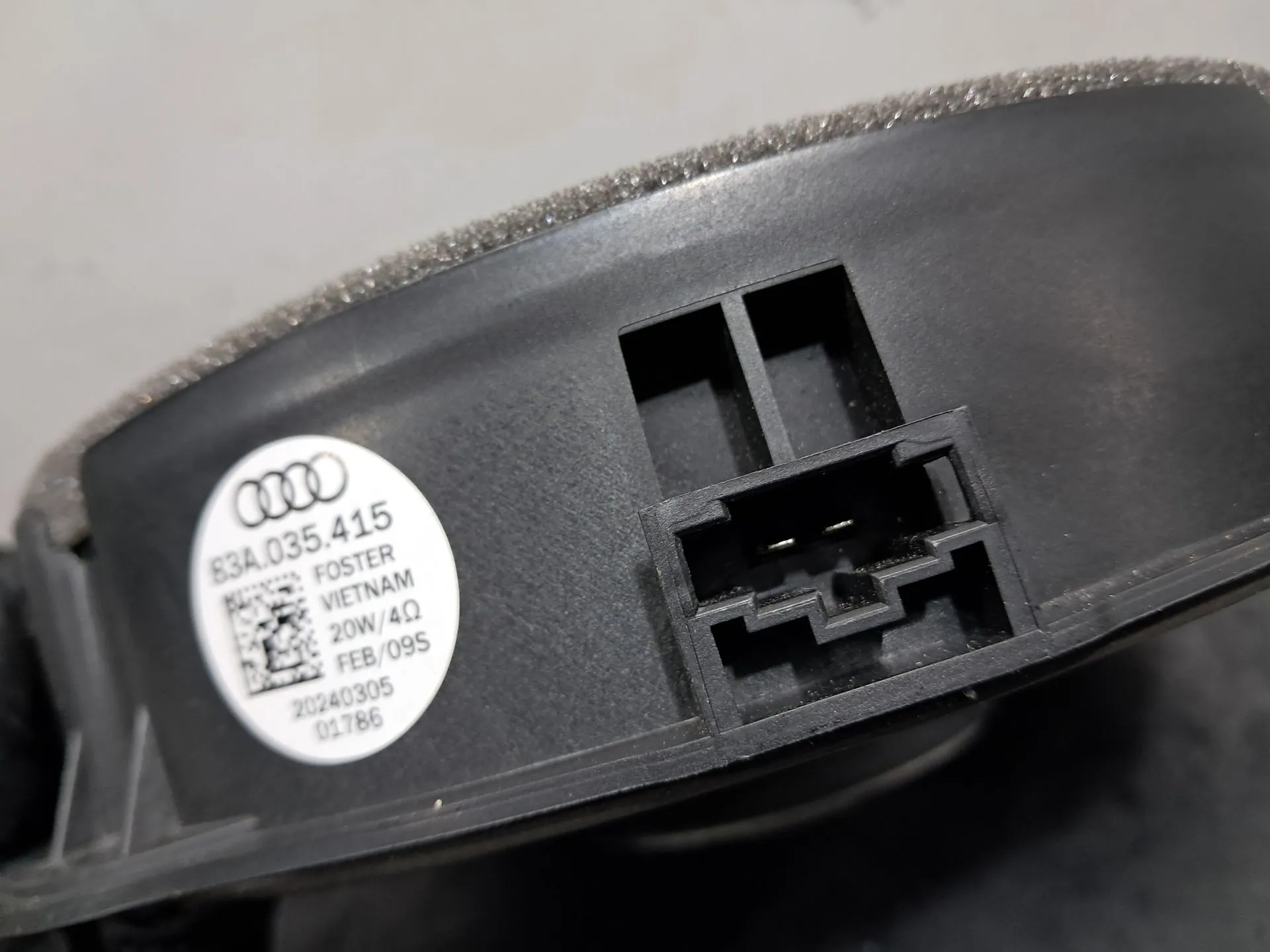 Colonne de son AUDI Q3 Sportback (F3N) Imagem-2