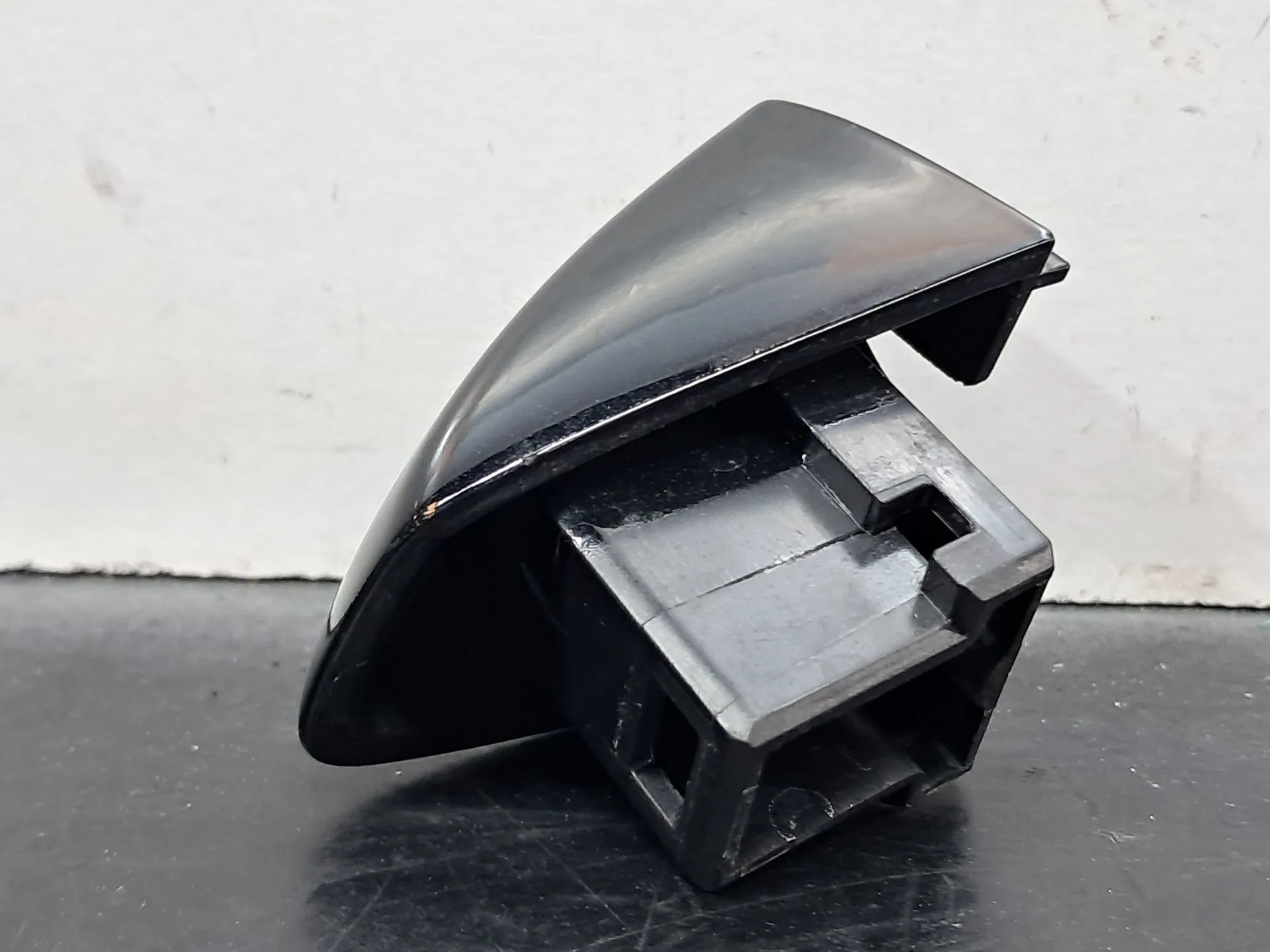 Cache poignée de porte Droite AUDI Q3 Sportback (F3N) Imagem-2