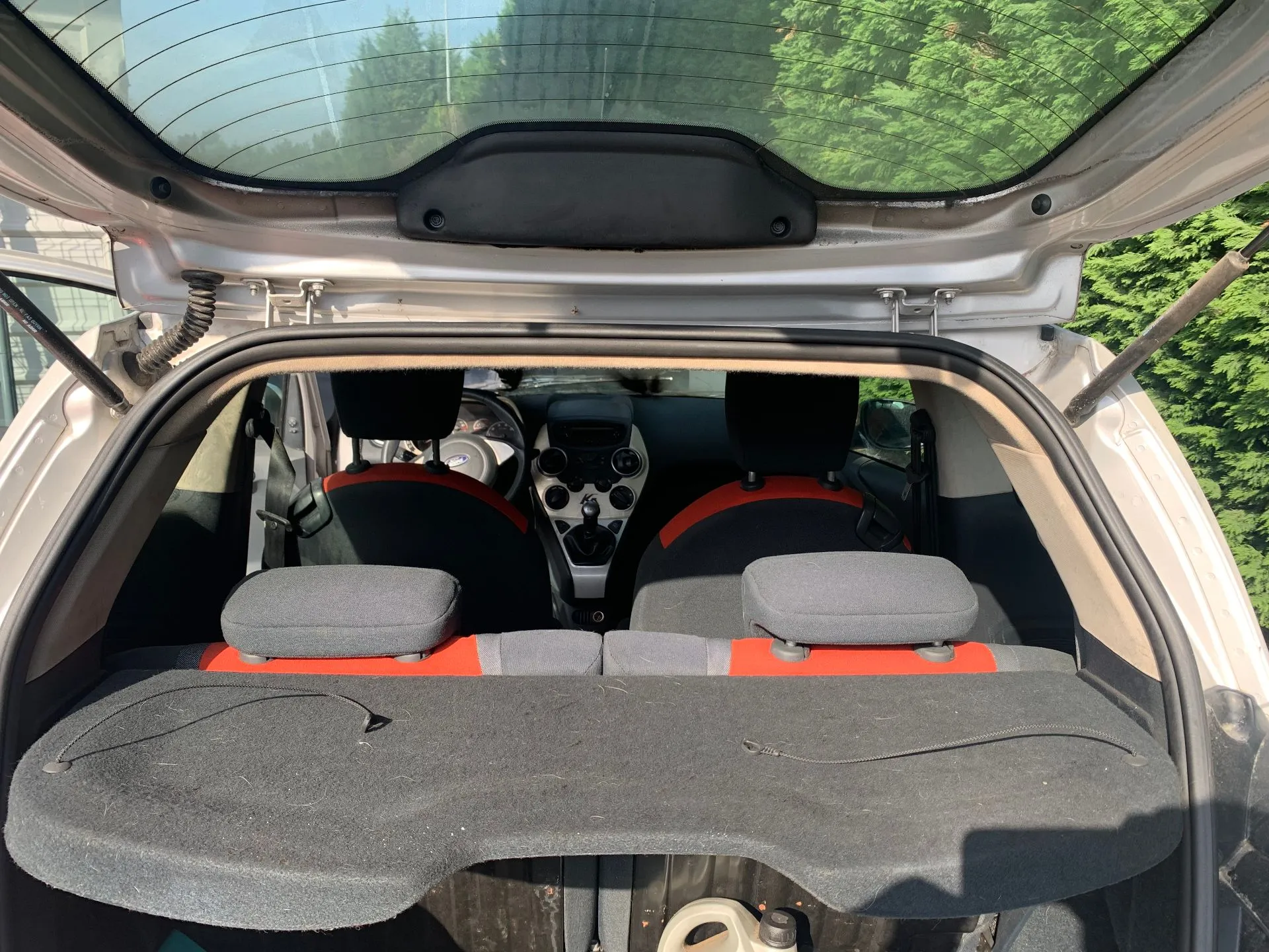 Chapeleira / tampo da mala FORD Ka (RU8)