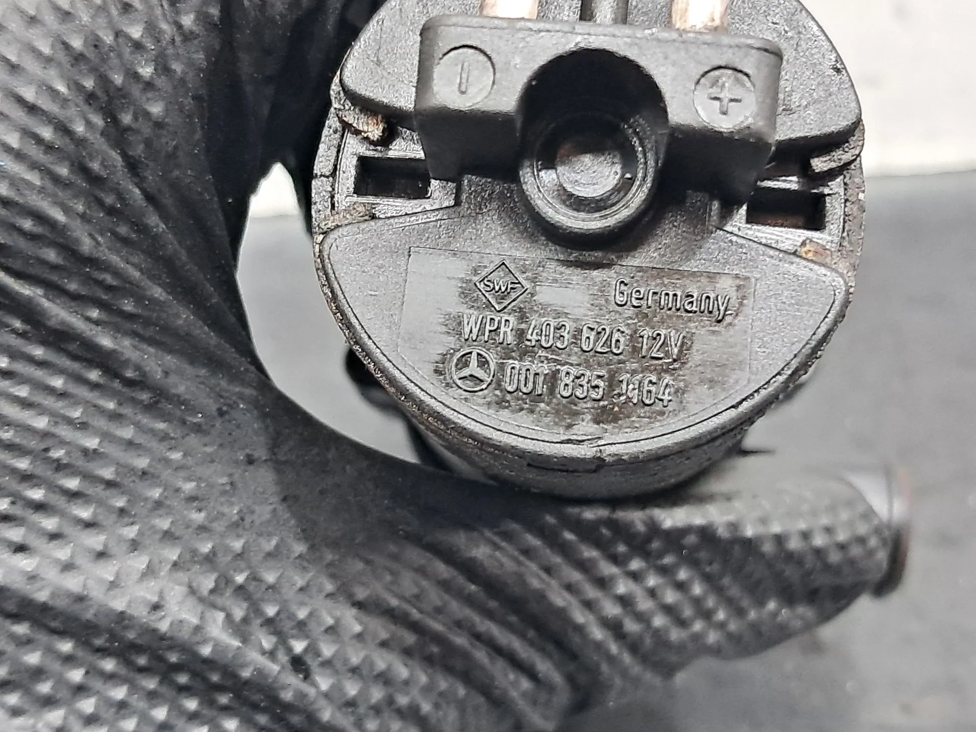 Bomba de água adicional MERCEDES-BENZ Classe C (W202) Imagem-4