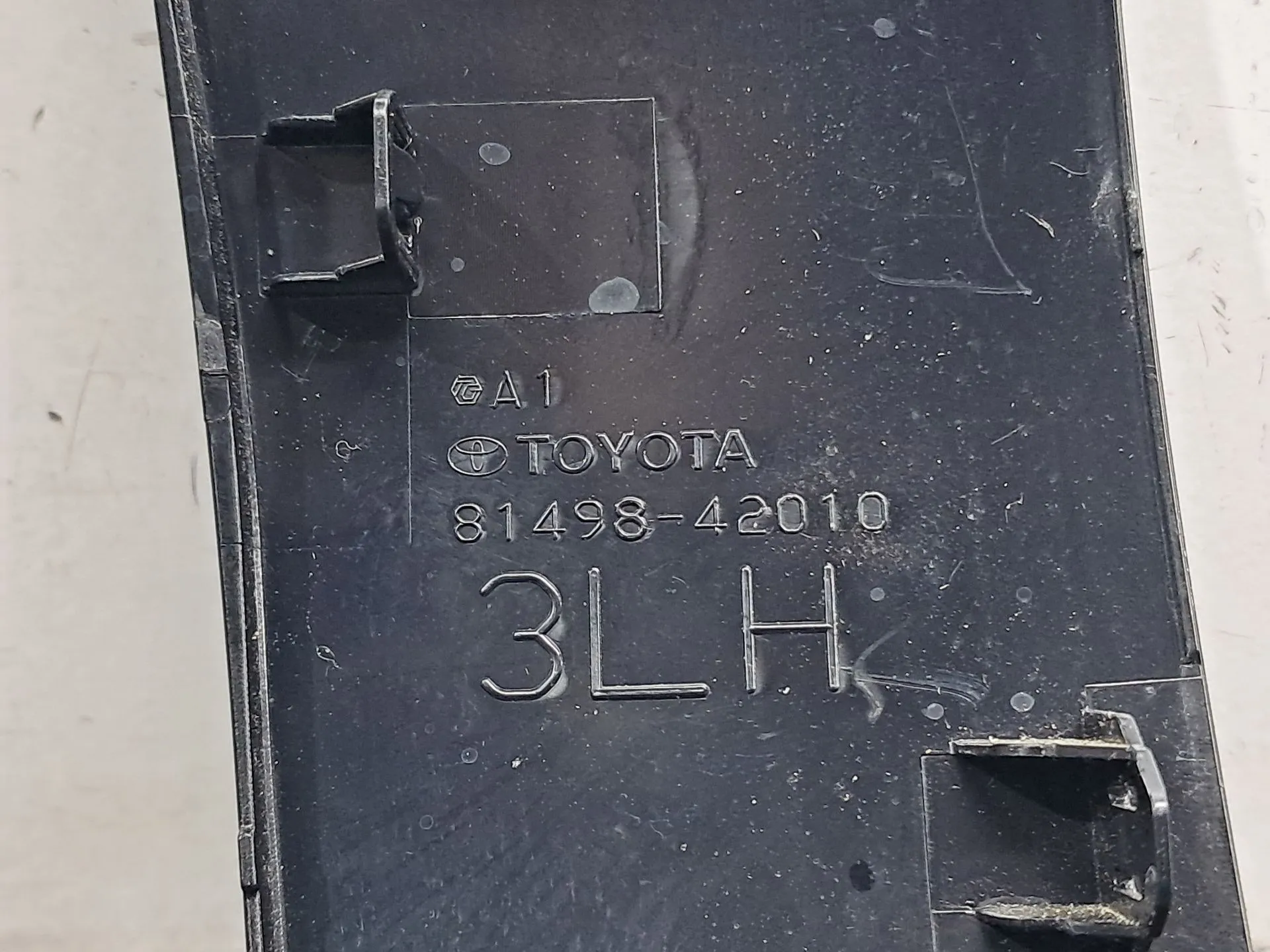 Tampa / cobertura genérica TOYOTA RAV4 V (_A5_, _H5_) Imagem-3