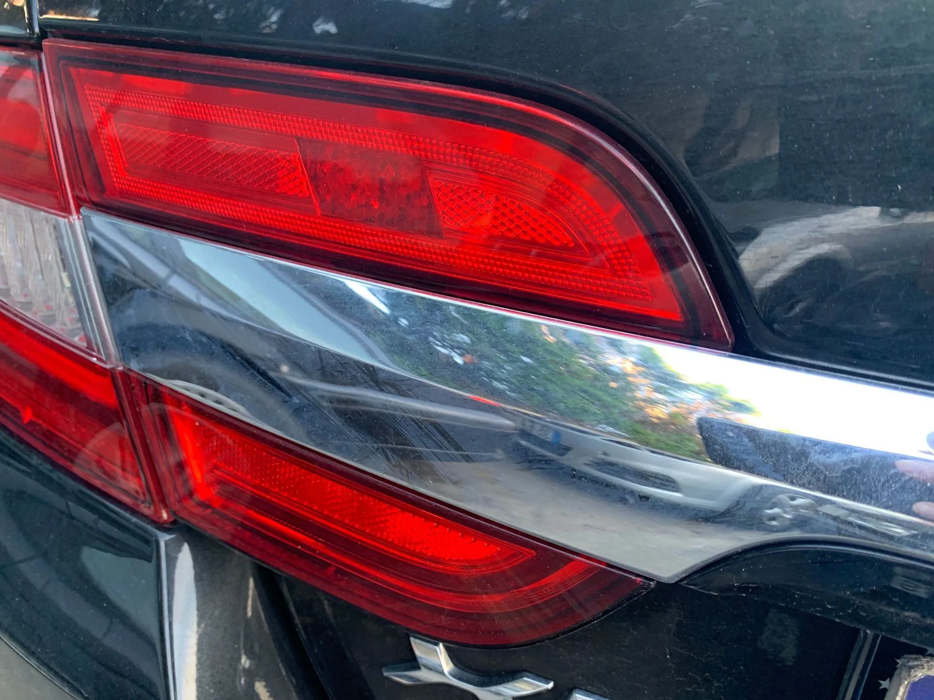 Left Tailgate light  JAGUAR XF (X250) Imagem-1