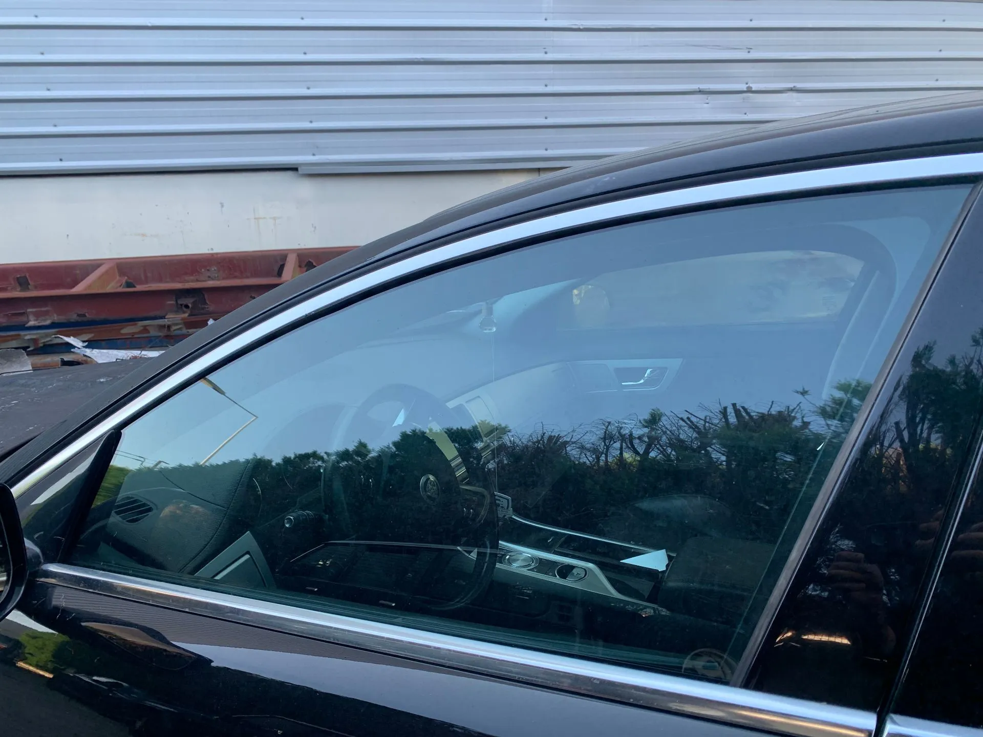 Left front door glass JAGUAR XF (X250)
