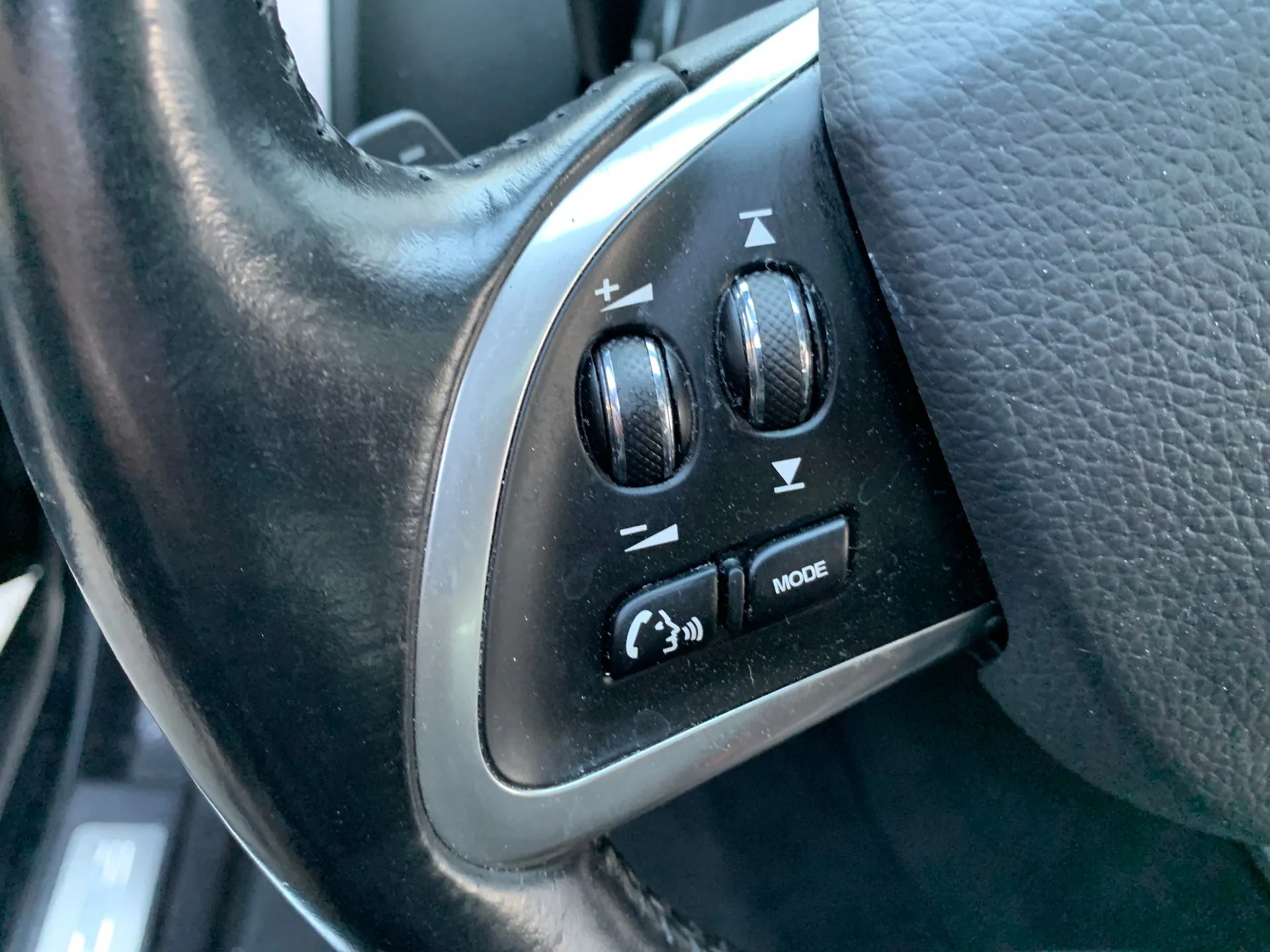 Steering wheel JAGUAR XF (X250) Imagem-4