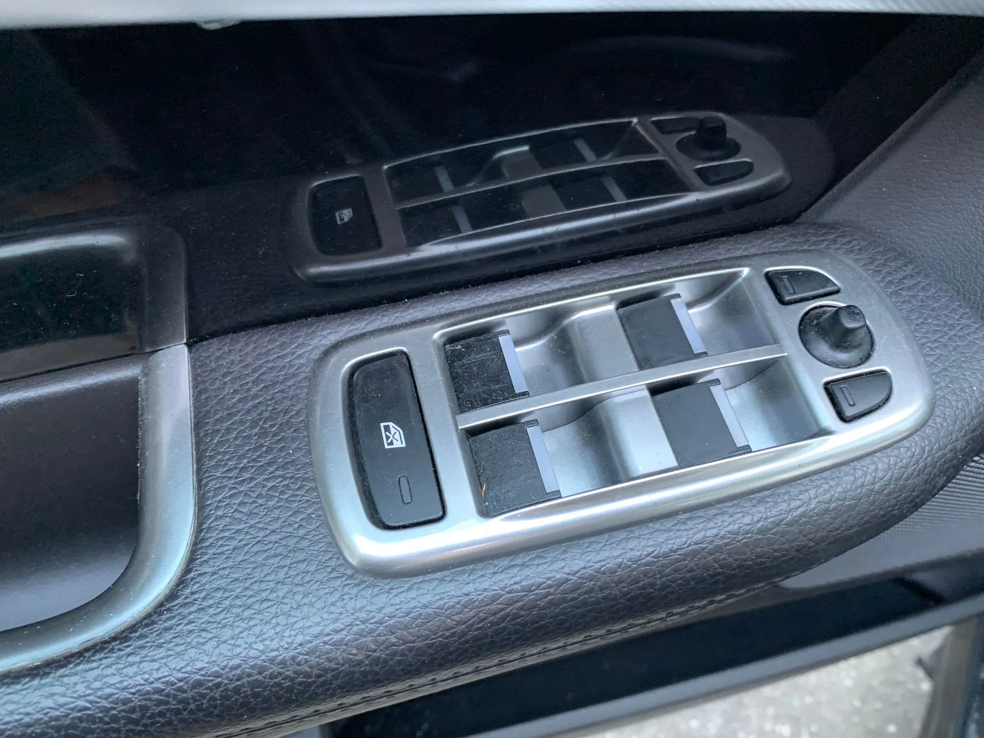 Left Front window control JAGUAR XF (X250)