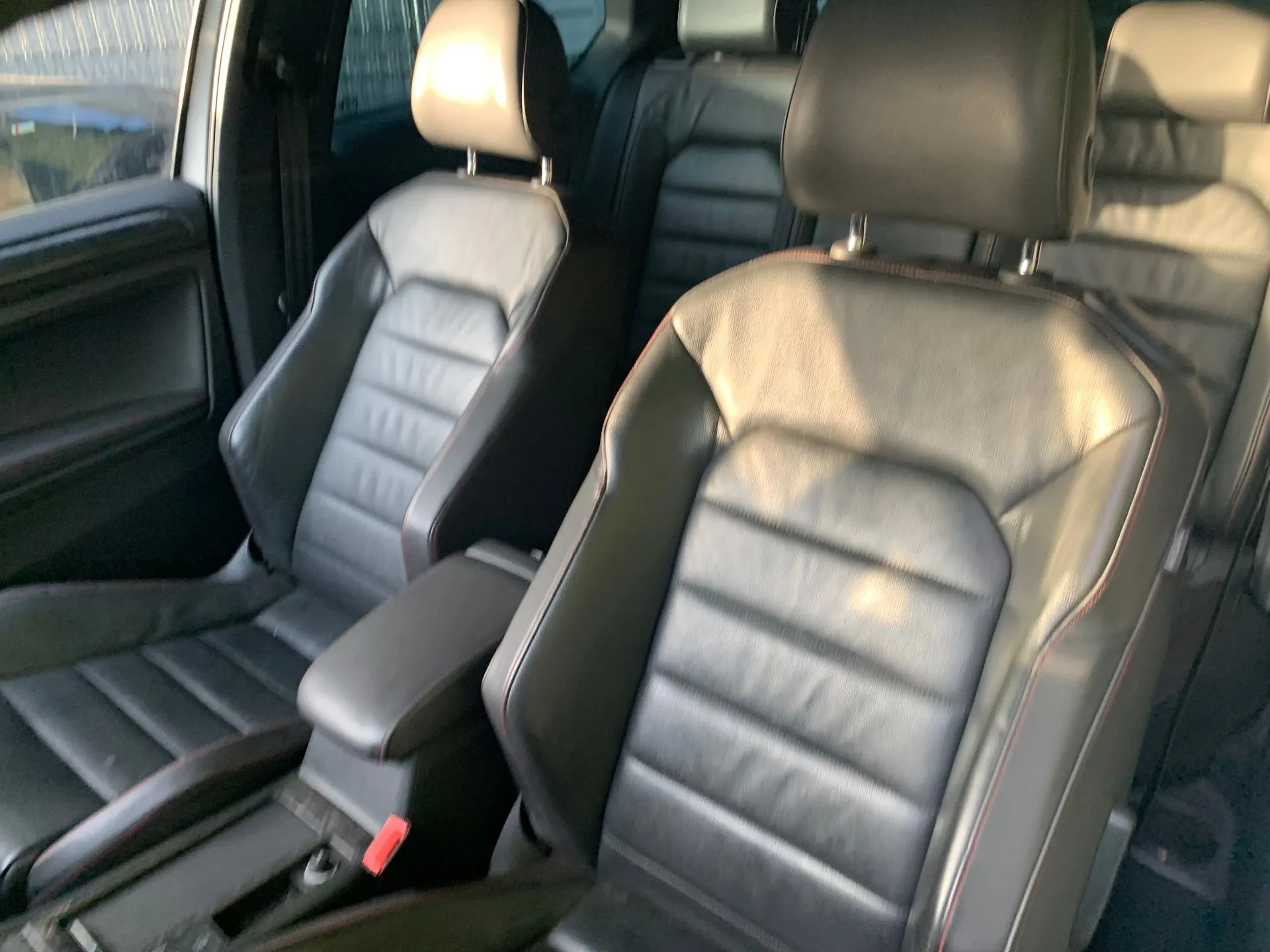 Conjunto de bancos VOLKSWAGEN Golf VII (5G1, BQ1, BE1, BE2) Imagem-1