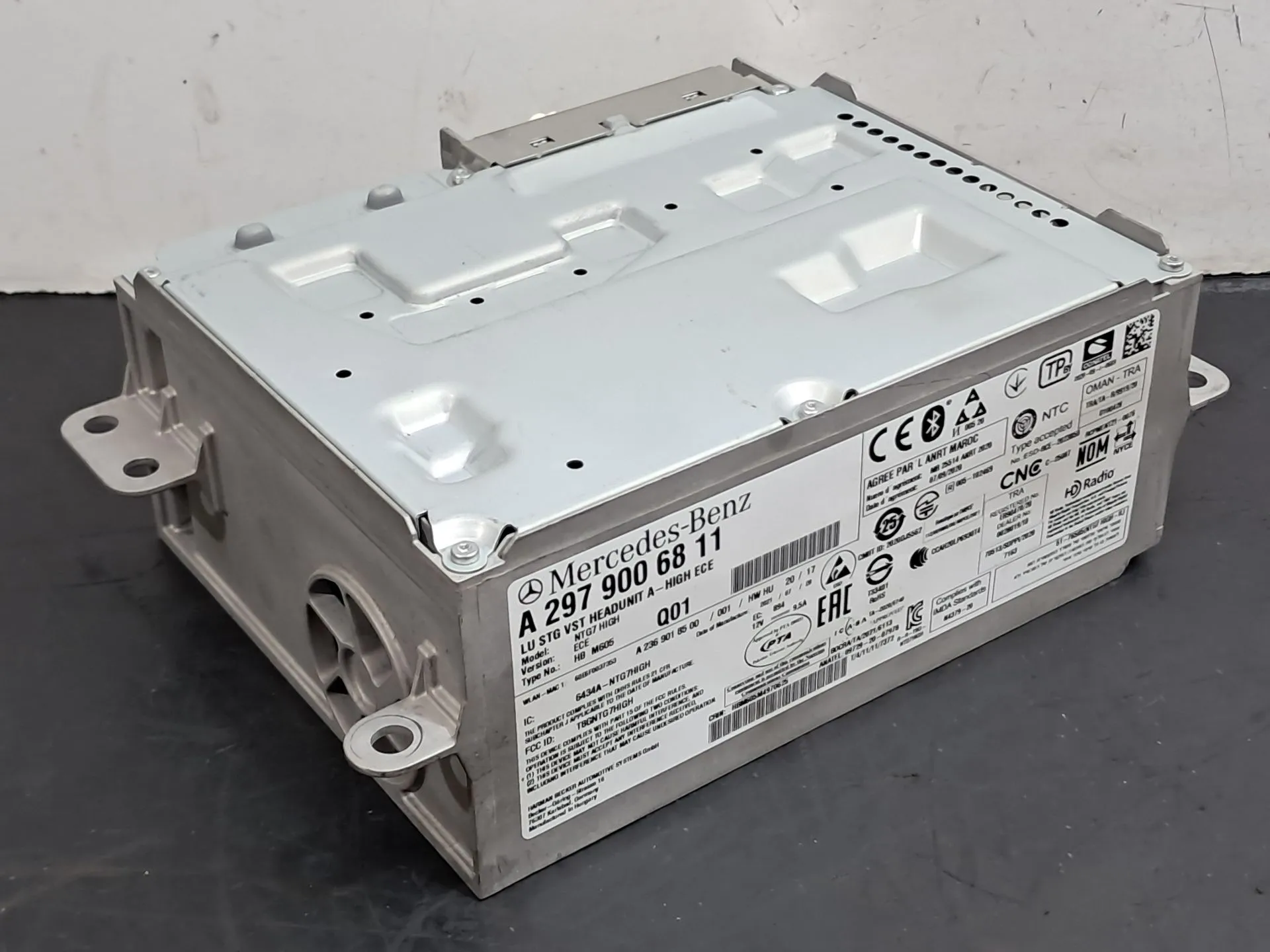 Rádio / auto-rádio MERCEDES-BENZ Classe C (W206)