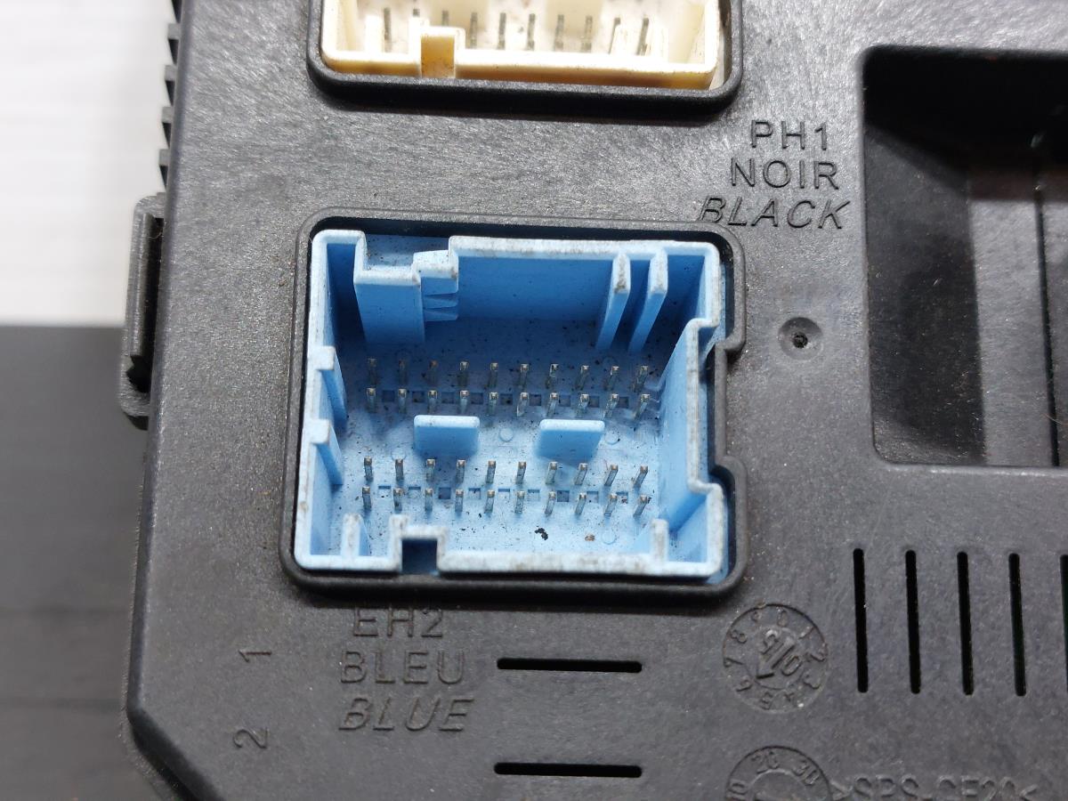 Fuse box / SAM / BSI CITROËN C4 I (LC_) Imagem-1