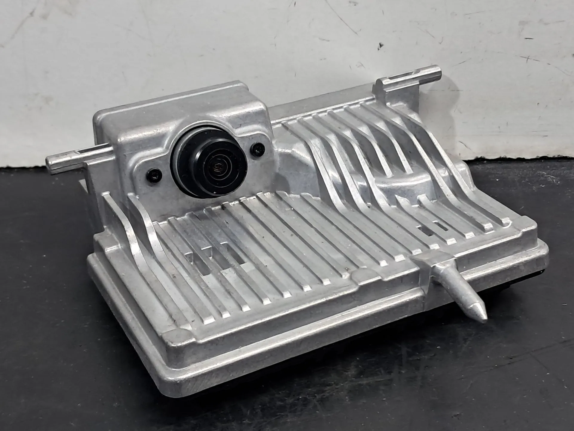 Câmera frontal MERCEDES-BENZ Classe C (W206) Imagem-1